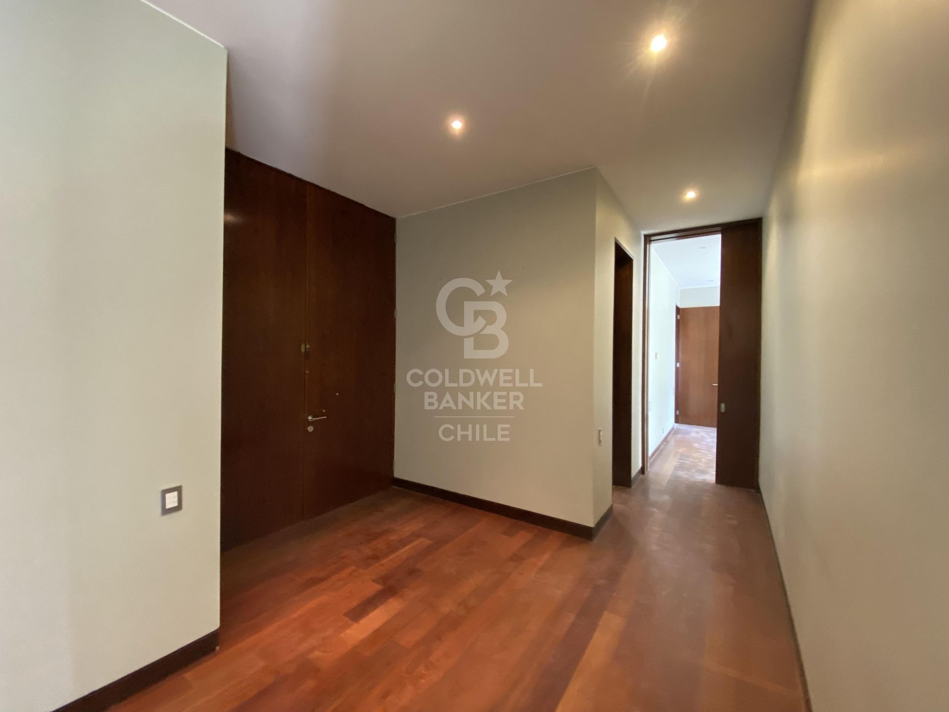 Las Condes, Chile, 5 Bedrooms Bedrooms, ,3 BathroomsBathrooms,Residential,For Sale,1714387