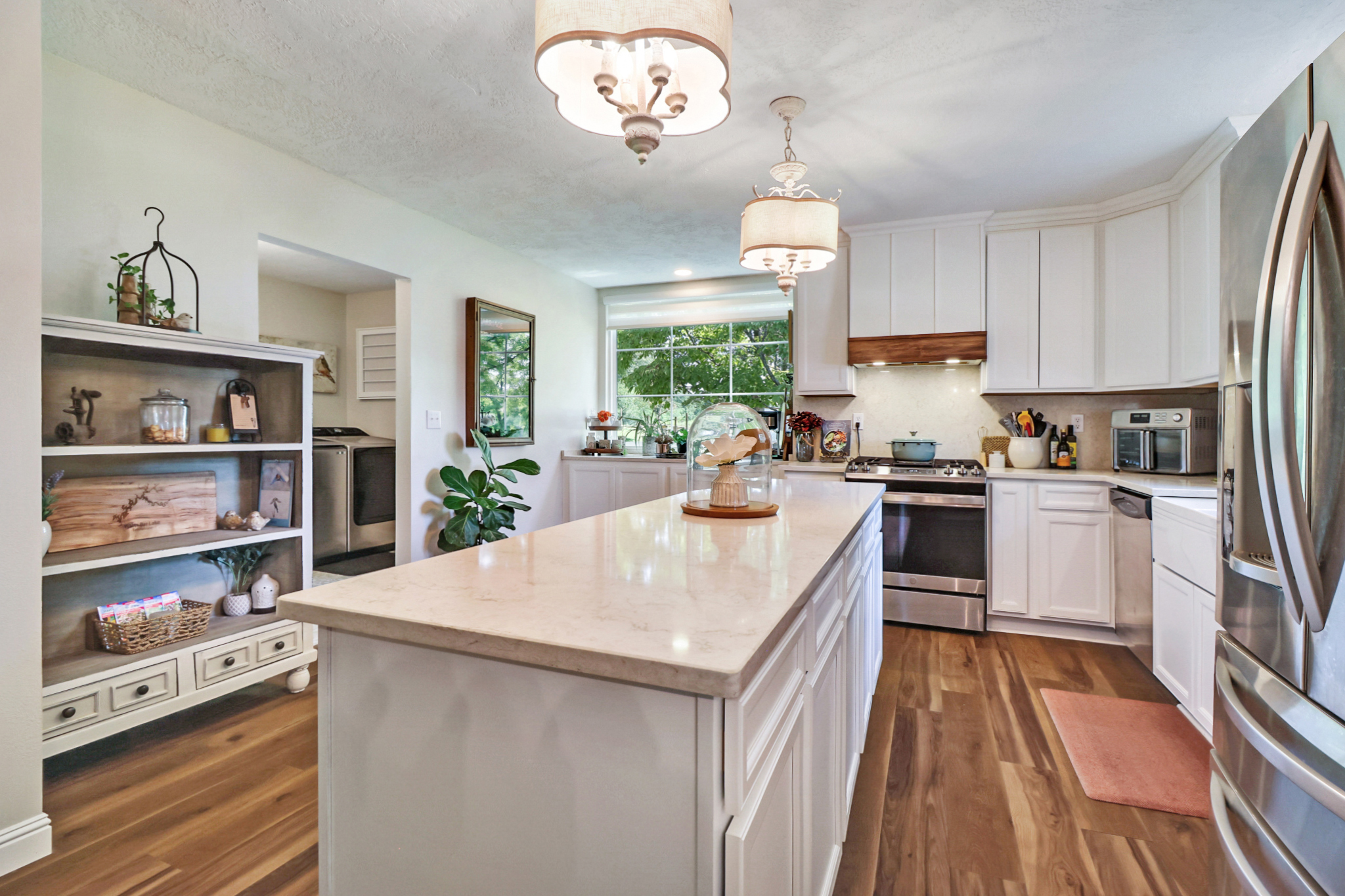 Rockwood, Tennessee, 37854, United States, 4 Bedrooms Bedrooms, ,3 BathroomsBathrooms,Residential,For Sale,2011403