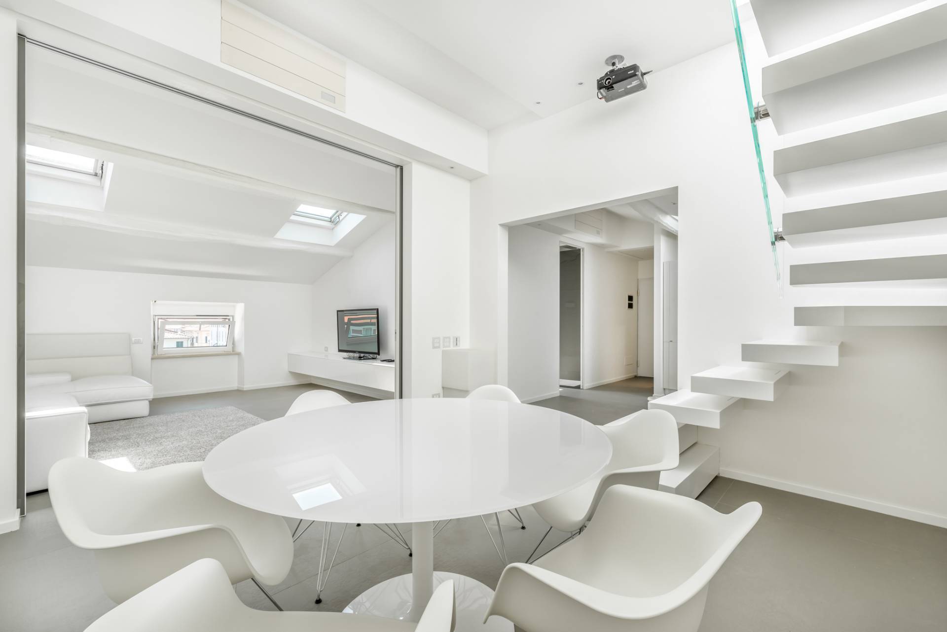 Via Spinetti, Forte dei Marmi, Lucca, 55042, IT, 2 Bedrooms Bedrooms, ,2 BathroomsBathrooms,Residential,For Sale,Via Spinetti,924094