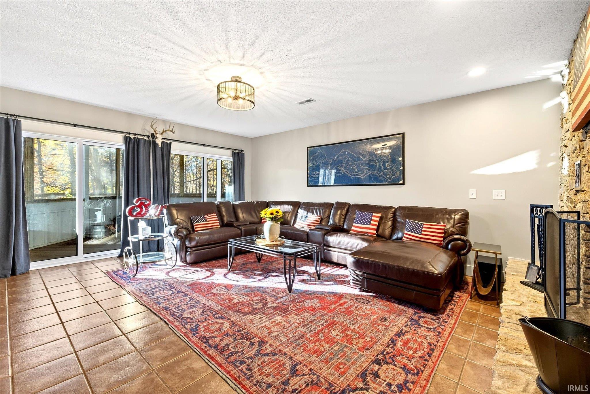 Bloomington, Indiana, 47401, United States, 4 Bedrooms Bedrooms, ,4 BathroomsBathrooms,Residential,For Sale,1988549