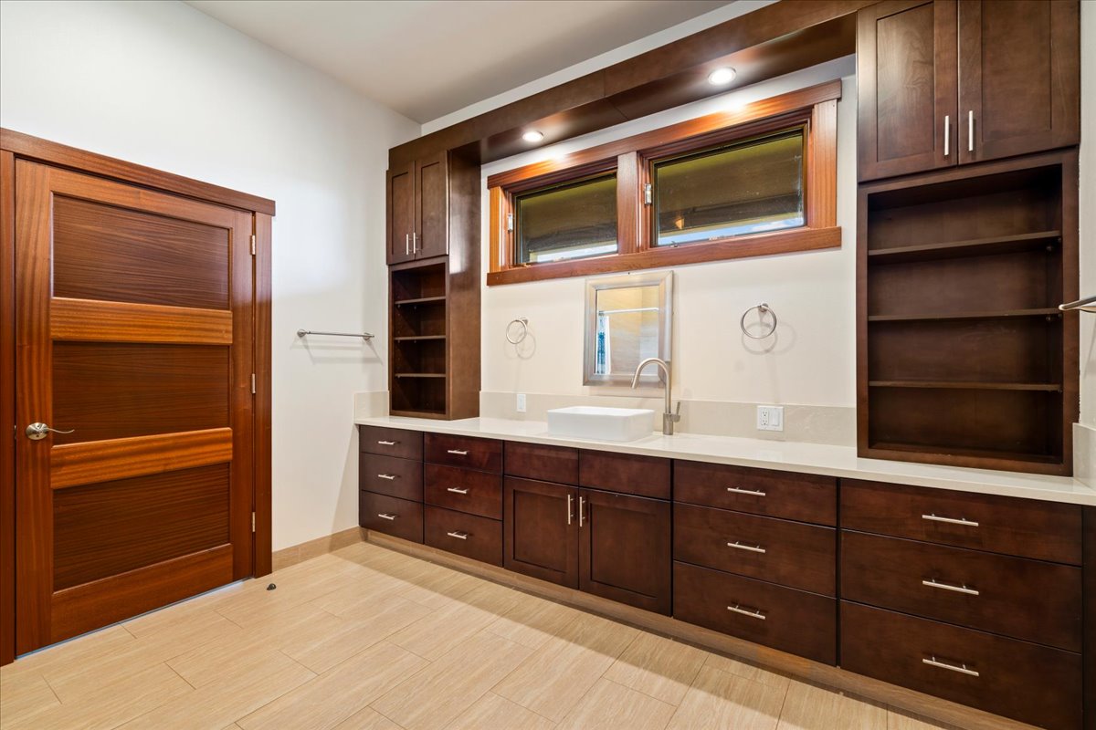 Haiku, Hawaii, 96708, United States, 4 Bedrooms Bedrooms, ,3 BathroomsBathrooms,Residential,For Sale,2002523