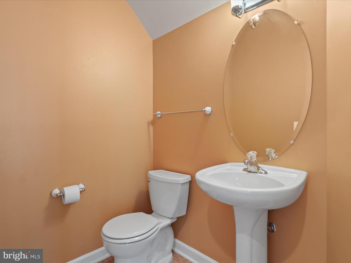 Alexandria, Virginia, 22306, United States, 3 Bedrooms Bedrooms, ,4 BathroomsBathrooms,Residential,For Sale,1989566