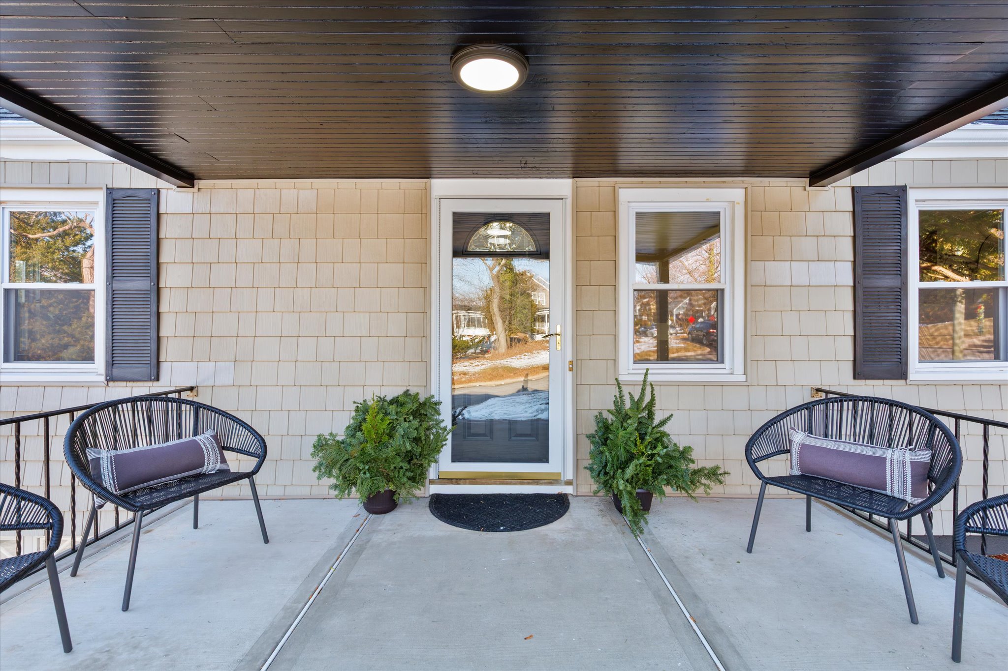 Clifton, New Jersey, 07014, United States, 4 Bedrooms Bedrooms, ,2 BathroomsBathrooms,Residential,For Sale,2005984