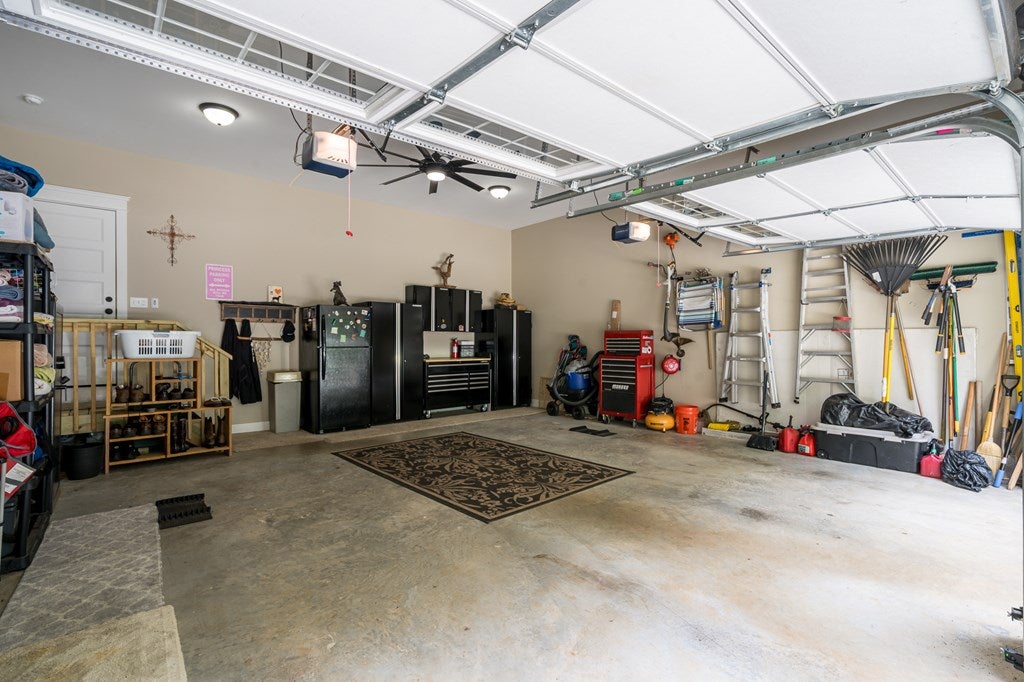 Talking Rock, Georgia, 30175, United States, 3 Bedrooms Bedrooms, ,2 BathroomsBathrooms,Residential,For Sale,1972069