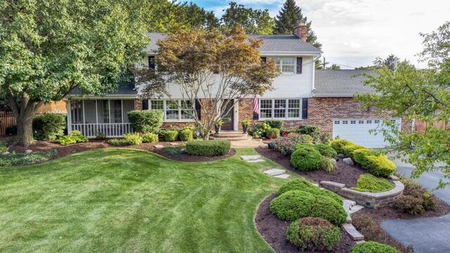 Medinah, Illinois, 60157, United States, 4 Bedrooms Bedrooms, ,4 BathroomsBathrooms,Residential,For Sale,1975518