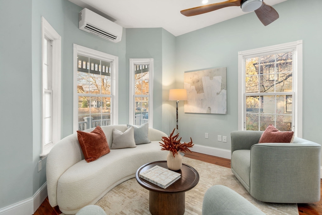 Newton, Massachusetts, 02460, United States, 8 Bedrooms Bedrooms, ,10 BathroomsBathrooms,Residential,For Sale,1993263