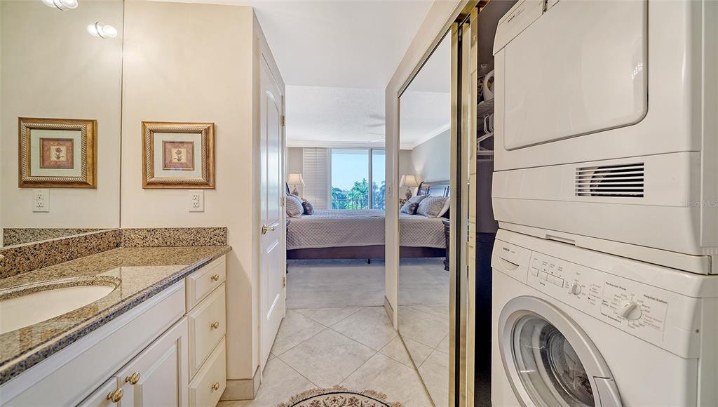 Sarasota, Florida, 34236, United States, 2 Bedrooms Bedrooms, ,2 BathroomsBathrooms,Residential,For Sale,1793887