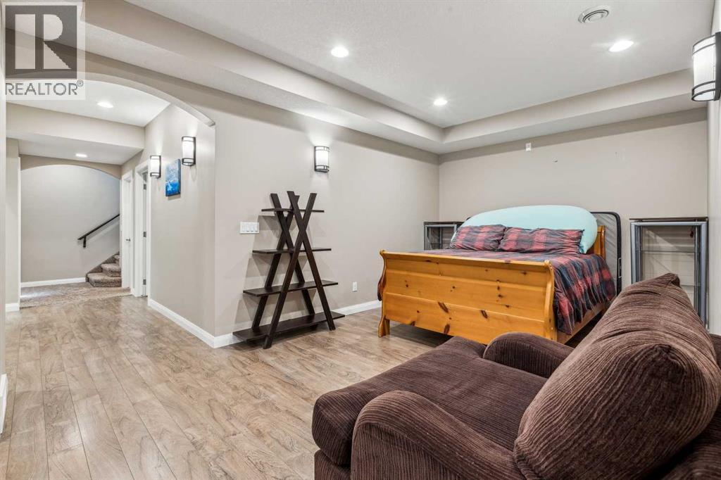 OKOTOKS, Alberta, T1S 0K1, CA, 4 Bedrooms Bedrooms, ,3 BathroomsBathrooms,Residential,For Sale,1950972