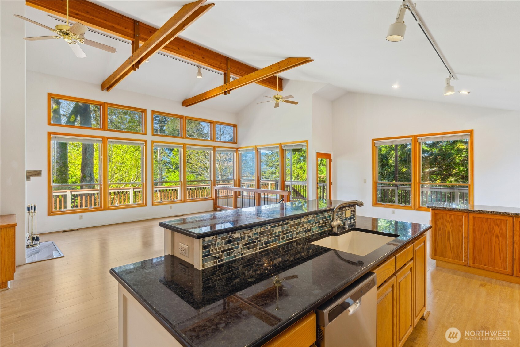 Anacortes, Washington, 98221, United States, 3 Bedrooms Bedrooms, ,1 BathroomBathrooms,Residential,For Sale,1875687