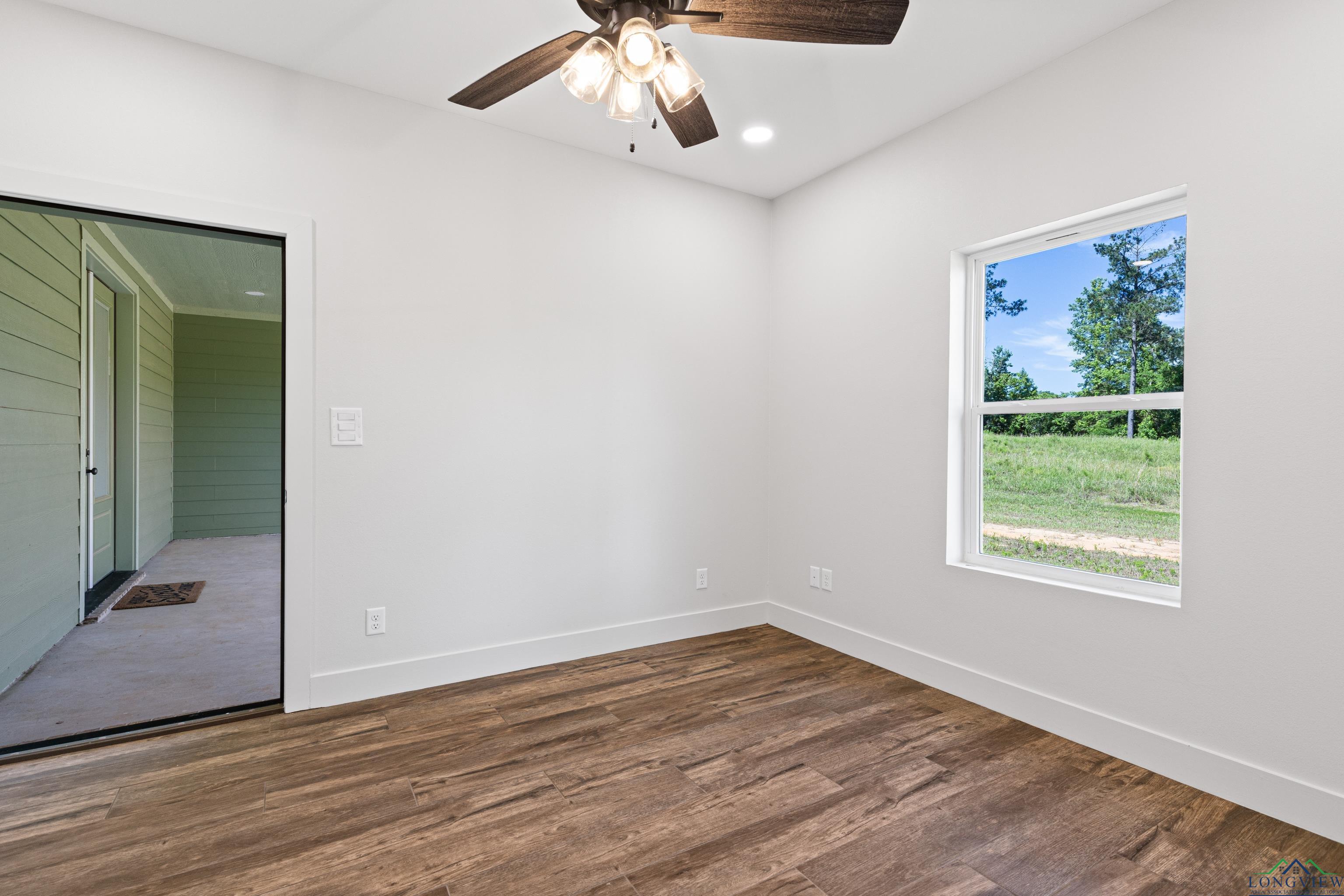 Diana, Texas, 75640, United States, 4 Bedrooms Bedrooms, ,3 BathroomsBathrooms,Residential,For Sale,1828034