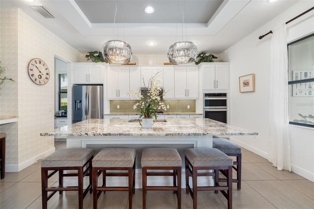 Bradenton, Florida, 34212, United States, 4 Bedrooms Bedrooms, ,5 BathroomsBathrooms,Residential,For Sale,1856587
