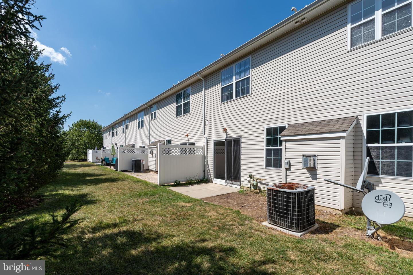 Pennington, New Jersey, 08534, United States, 3 Bedrooms Bedrooms, ,3 BathroomsBathrooms,Residential,For Sale,1939731