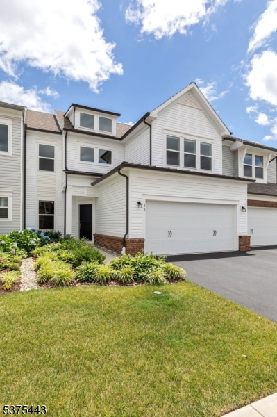 Florham Park Boro, New Jersey, 07932, United States, 2 Bedrooms Bedrooms, ,3 BathroomsBathrooms,Residential,For Sale,1917445