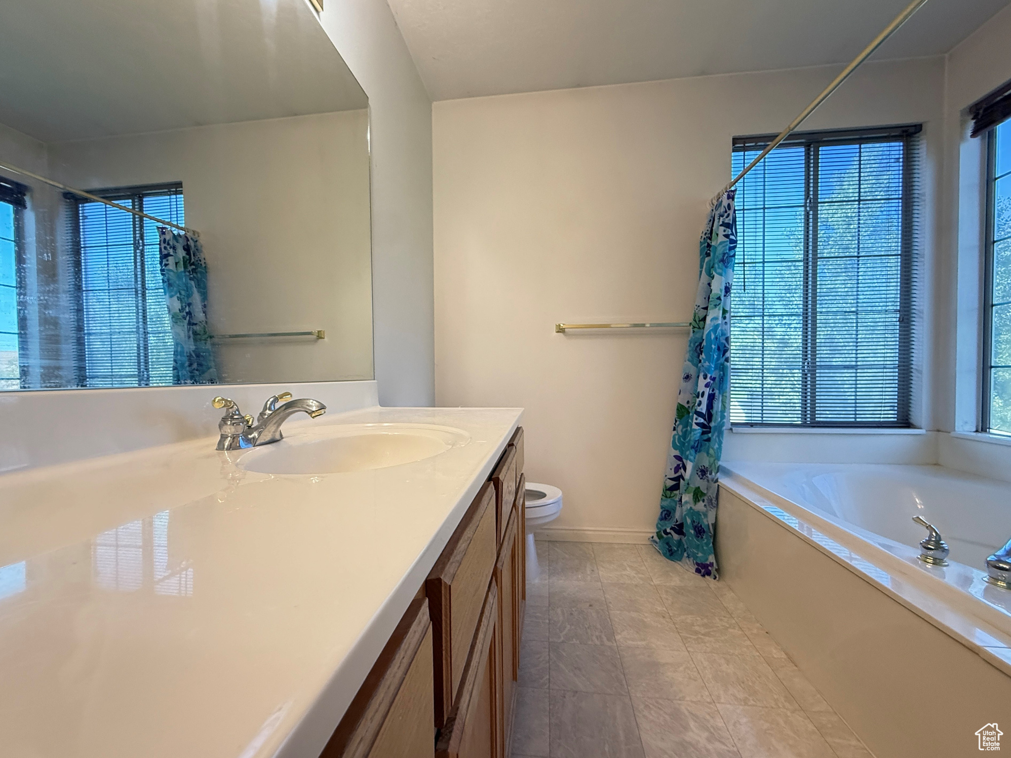 Orem, Utah, 84057, United States, 4 Bedrooms Bedrooms, ,3 BathroomsBathrooms,Residential,For Sale,1917303