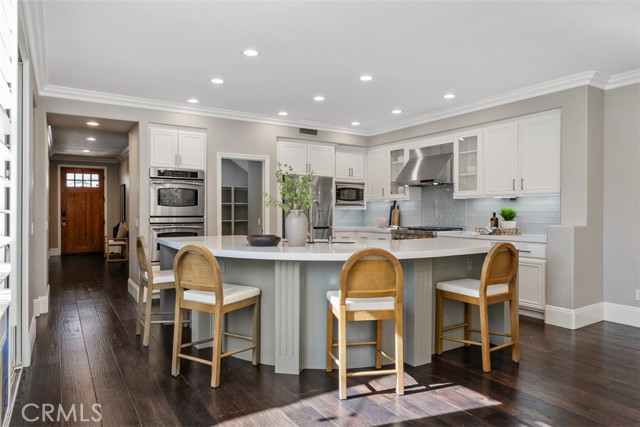 Mission Viejo, California, 92692, United States, 6 Bedrooms Bedrooms, ,4 BathroomsBathrooms,Residential,For Sale,1997716