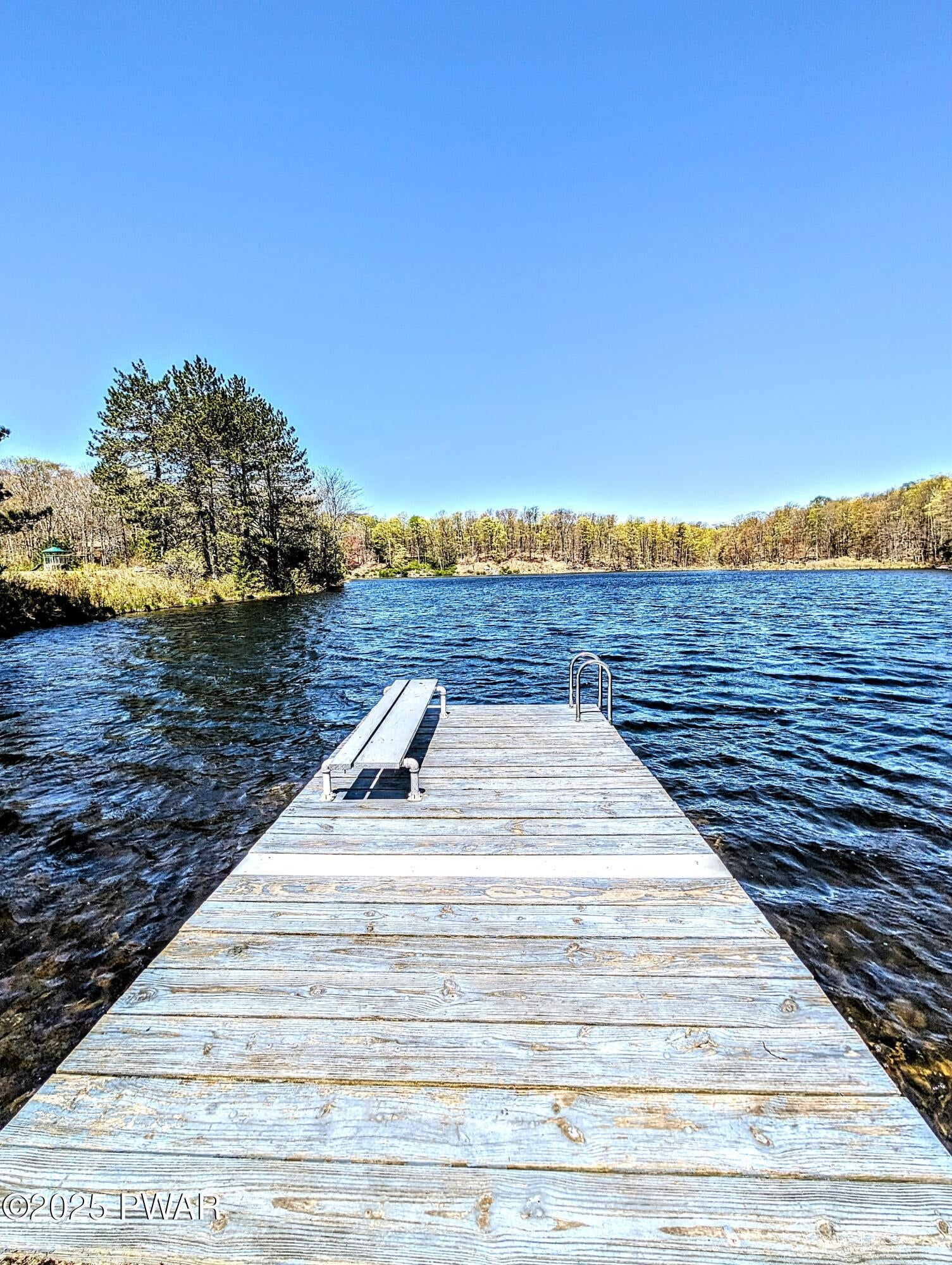 Canadensis, Pennsylvania, 18325, United States, 4 Bedrooms Bedrooms, ,2 BathroomsBathrooms,Residential,For Sale,1983117