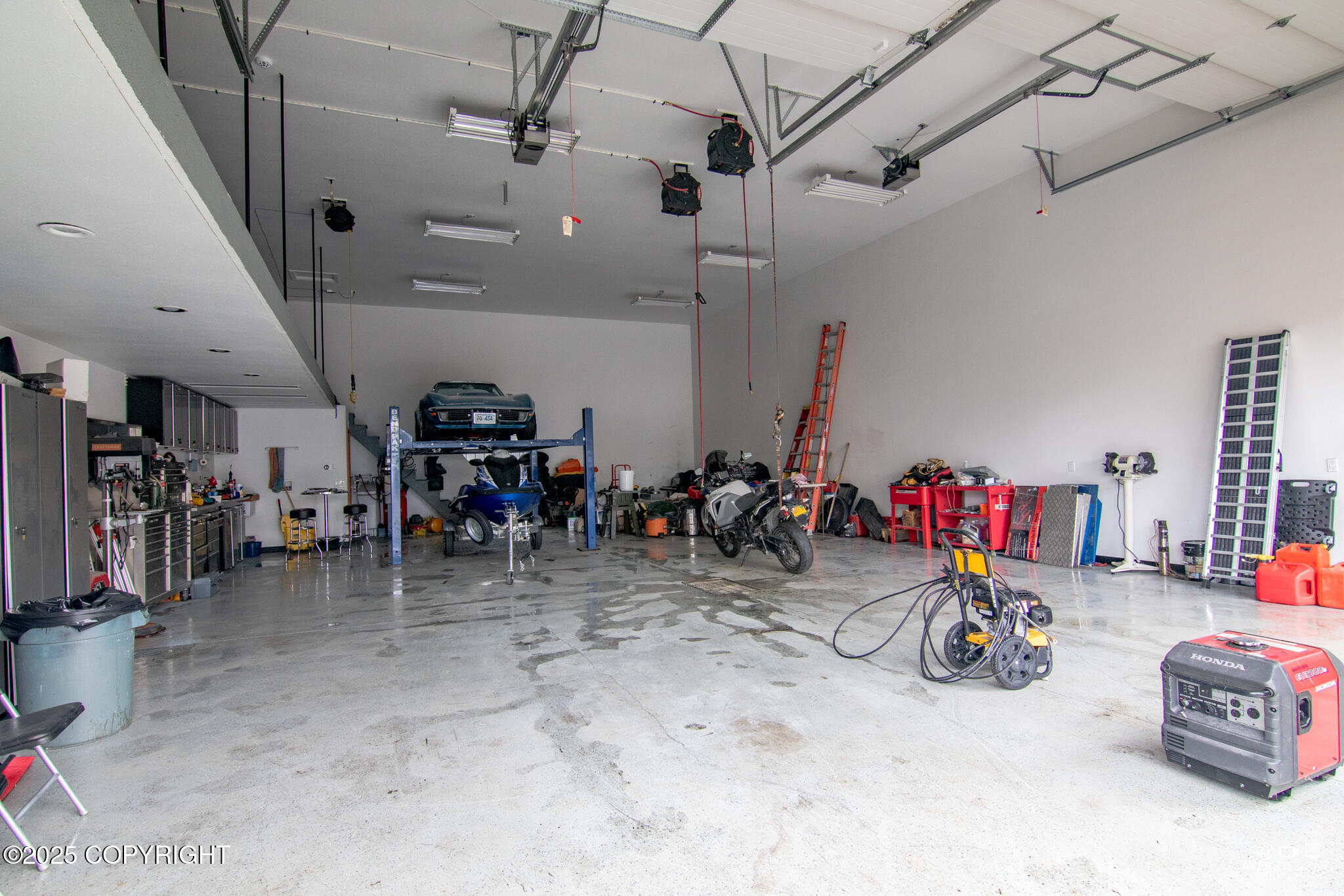 Kenai, Alaska, 99611, United States, 4 Bedrooms Bedrooms, ,5 BathroomsBathrooms,Residential,For Sale,1974536