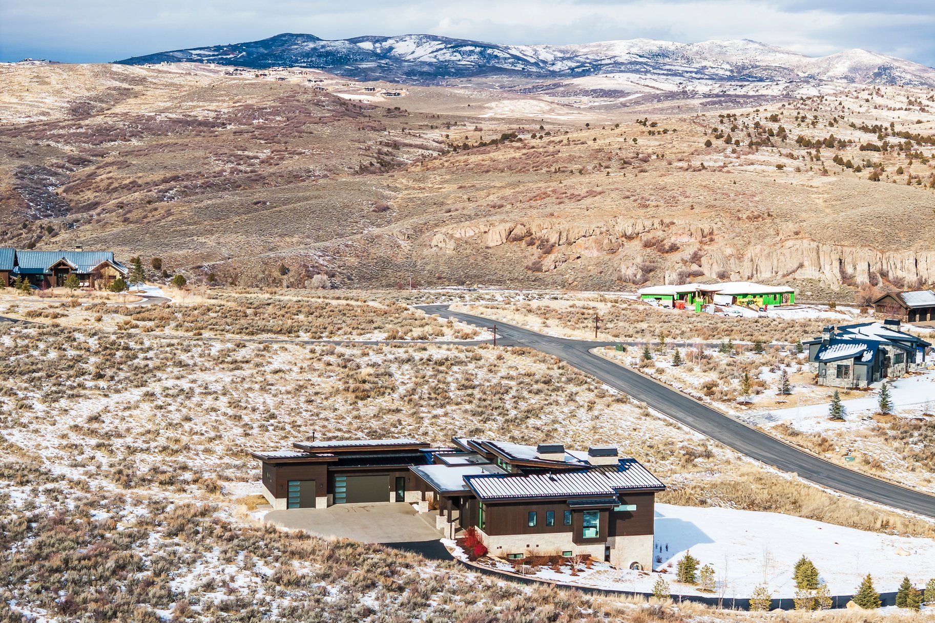  Beautiful Modern Custom Home with Rock Cliff Views at Victory Ranch - 物件實景