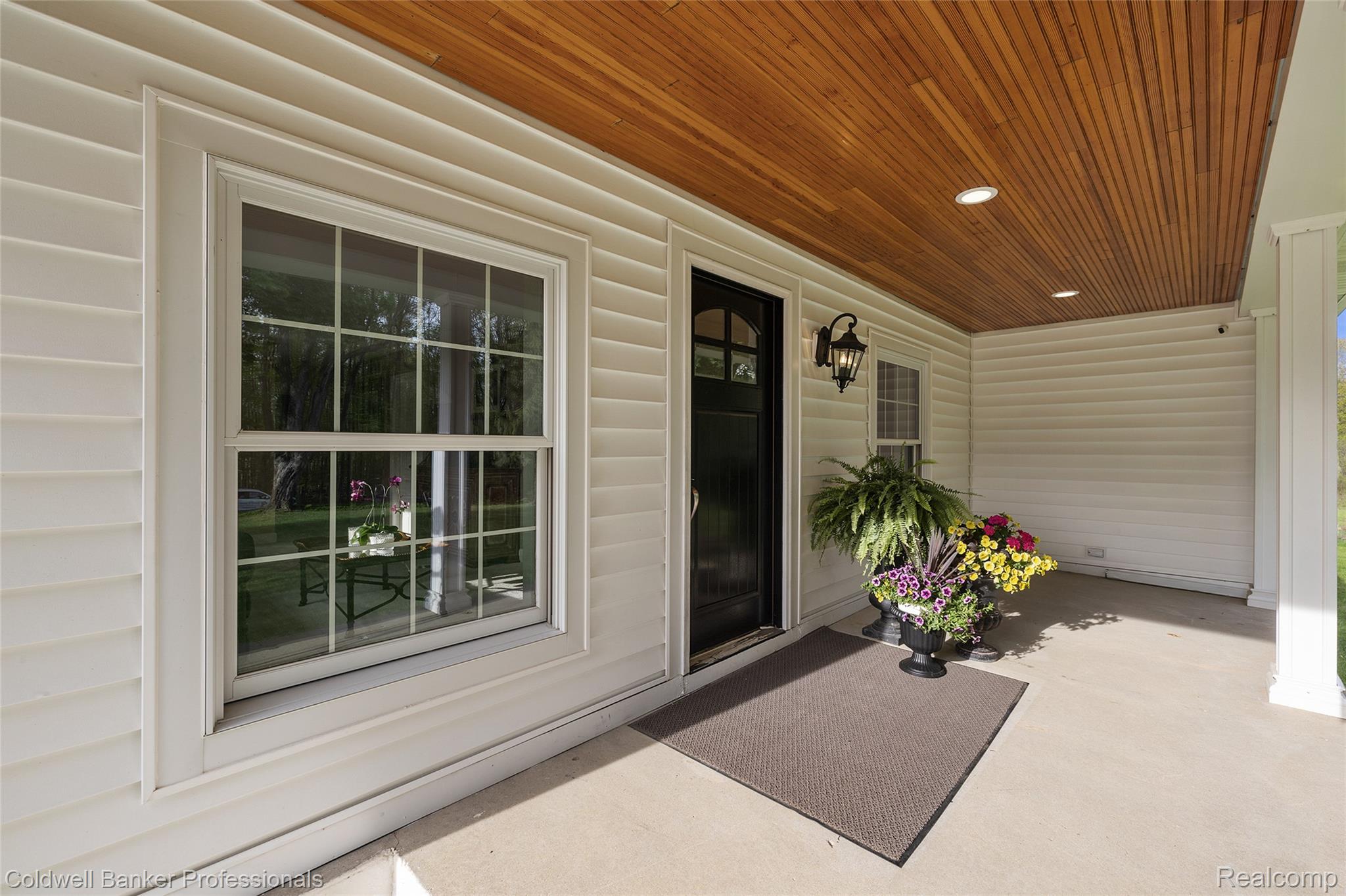 Lapeer, Michigan, 48446, United States, 3 Bedrooms Bedrooms, ,3 BathroomsBathrooms,Residential,For Sale,1907638