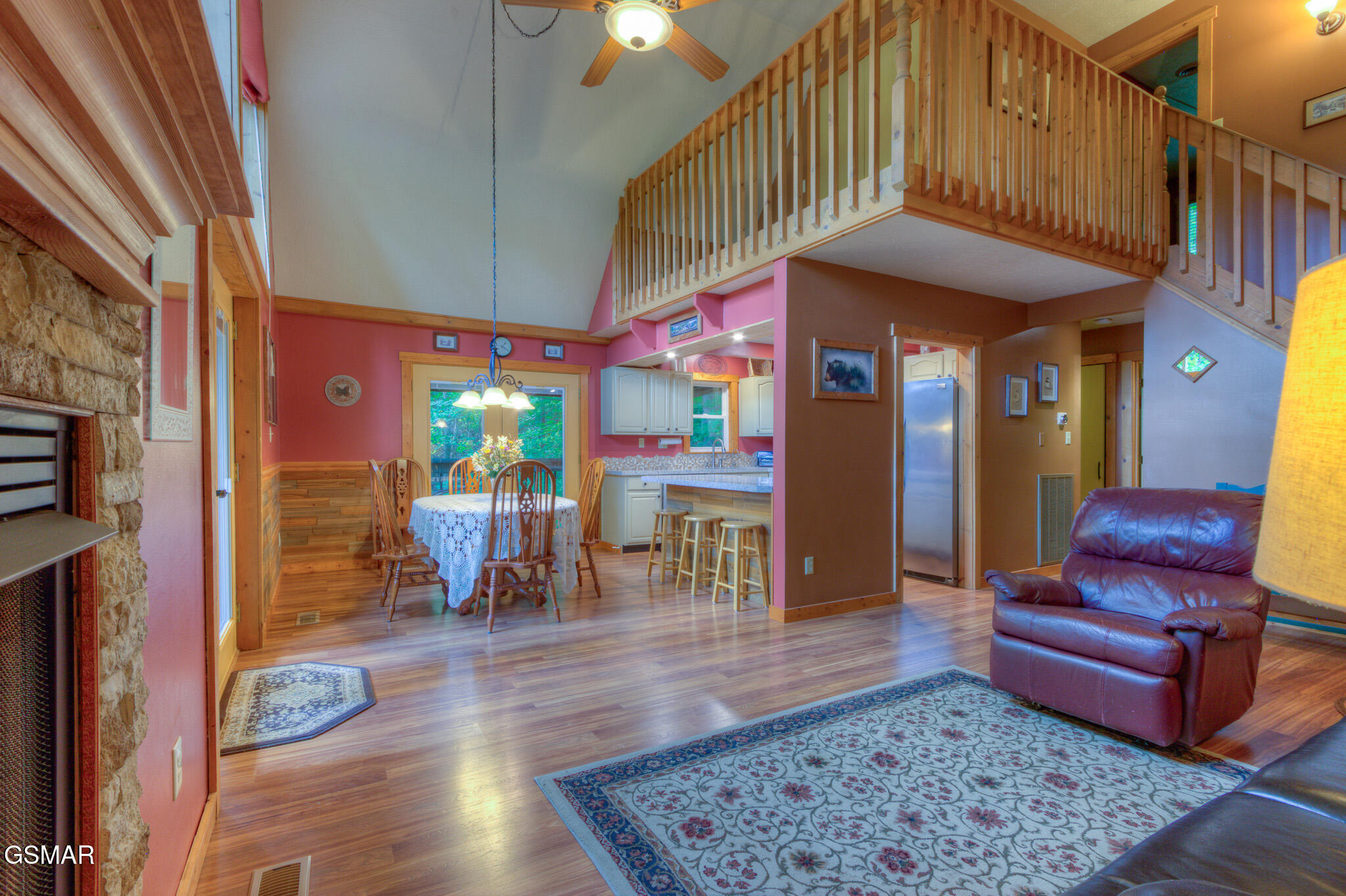 Gatlinburg, Tennessee, 37738, United States, 3 Bedrooms Bedrooms, ,4 BathroomsBathrooms,Residential,For Sale,1979752