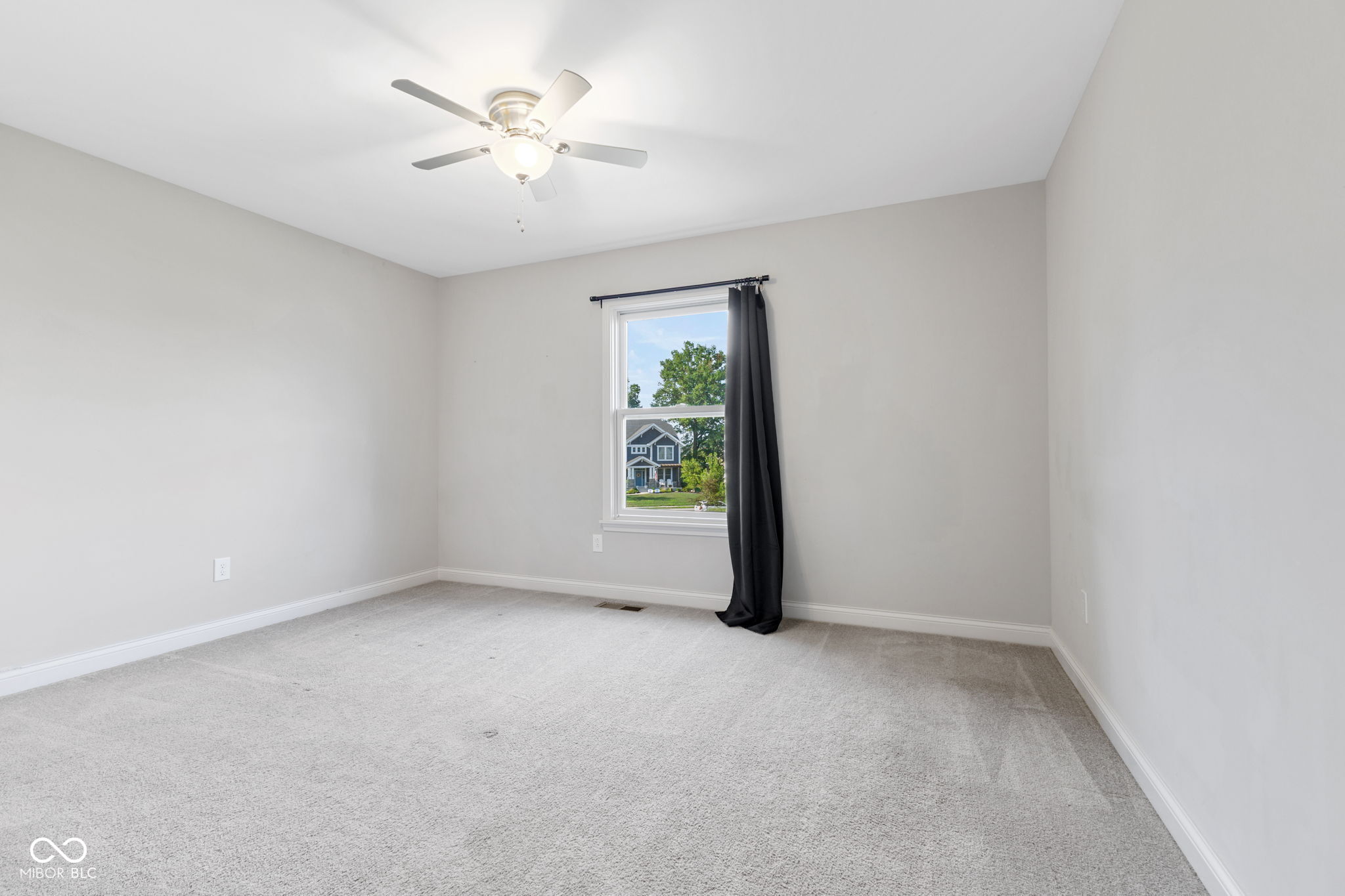 Fishers, Indiana, 46037, United States, 5 Bedrooms Bedrooms, ,4 BathroomsBathrooms,Residential,For Sale,1973782