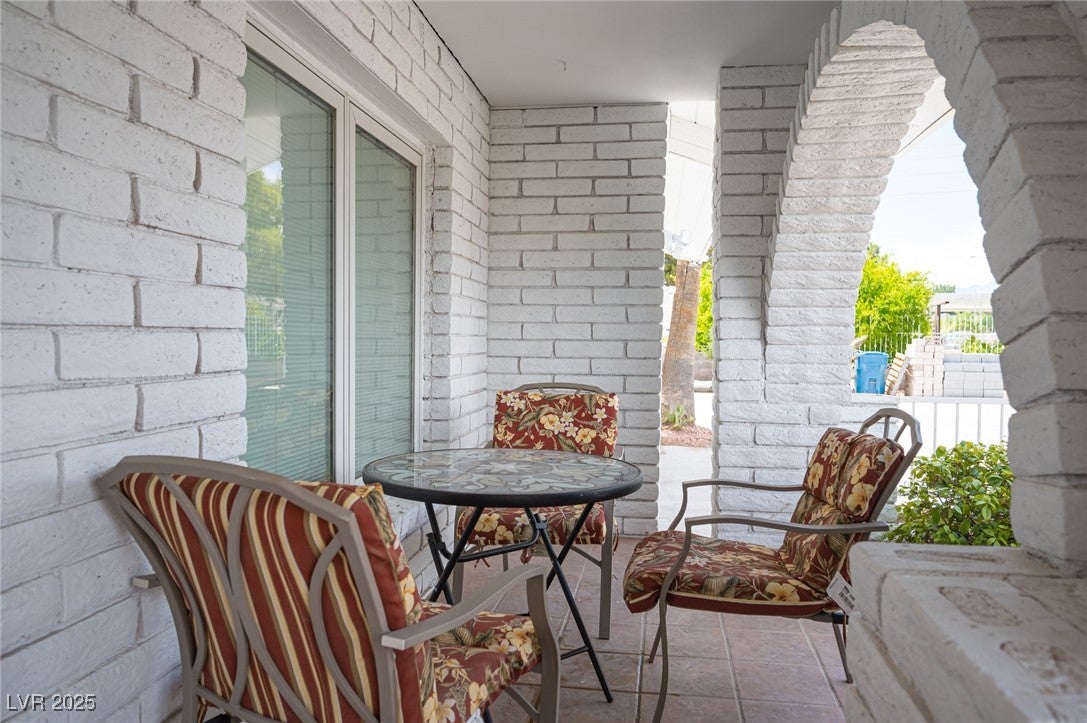 Las Vegas, Nevada, 89146, United States, 5 Bedrooms Bedrooms, ,1 BathroomBathrooms,Residential,For Sale,1881777