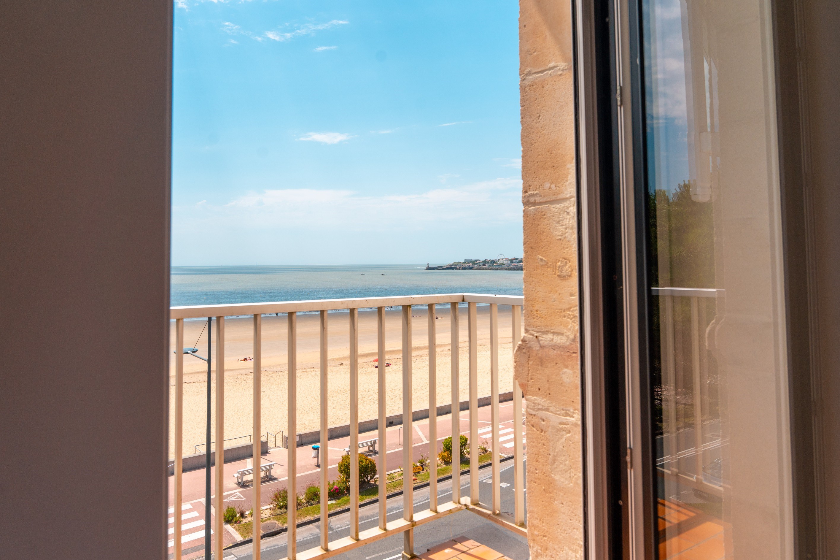  EXCEPTIONAL APARTMENT WITH PANORAMIC SEA VIEWS OVER GRANDE CONCHE BEACH - 物件實景
