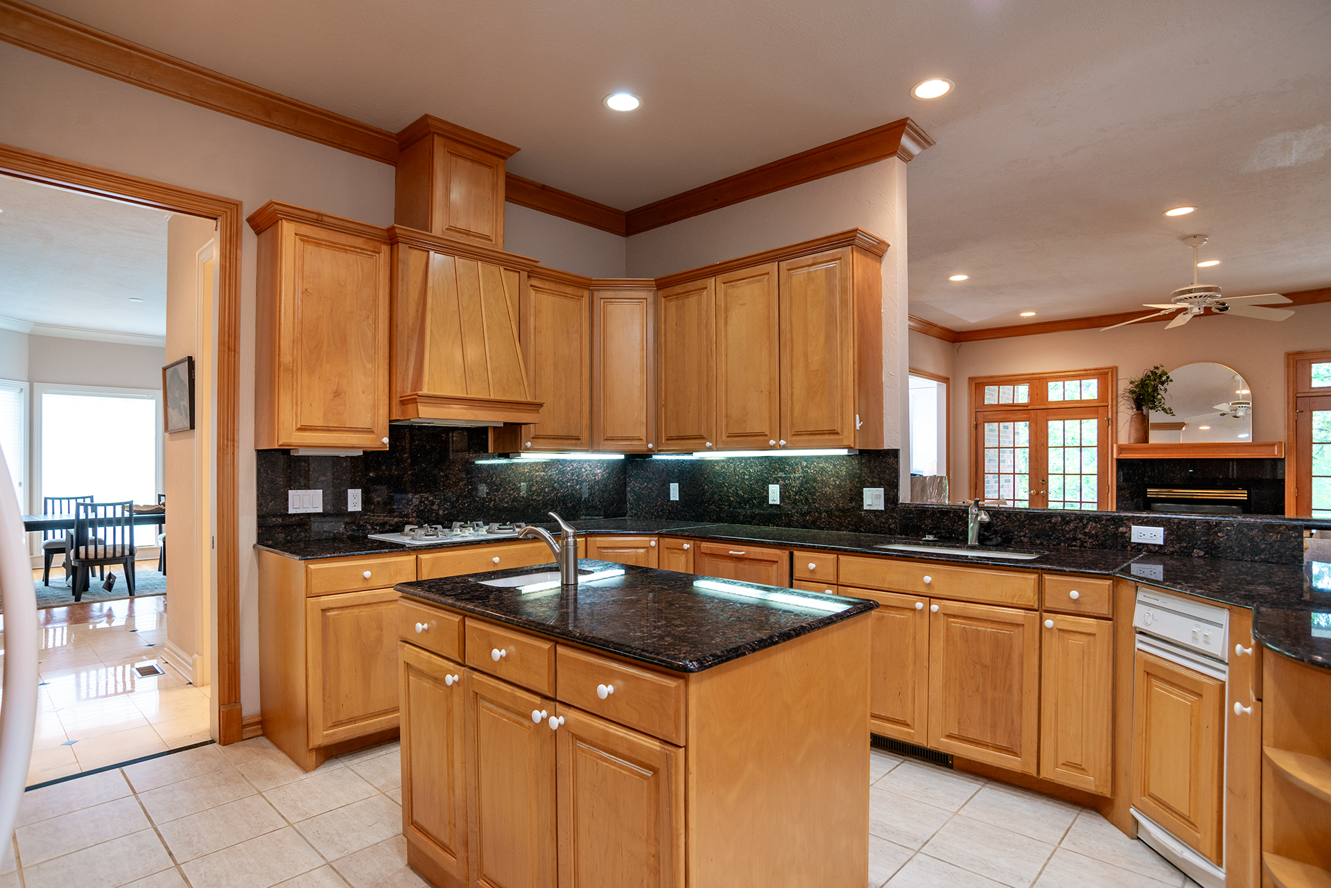 Stillwater, Oklahoma, 74074, United States, 5 Bedrooms Bedrooms, ,4 BathroomsBathrooms,Residential,For Sale,1981568