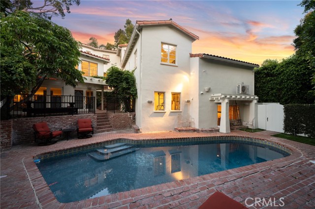 Los Angeles, California, 90064, United States, 6 Bedrooms Bedrooms, ,3 BathroomsBathrooms,Residential,For Sale,1878495