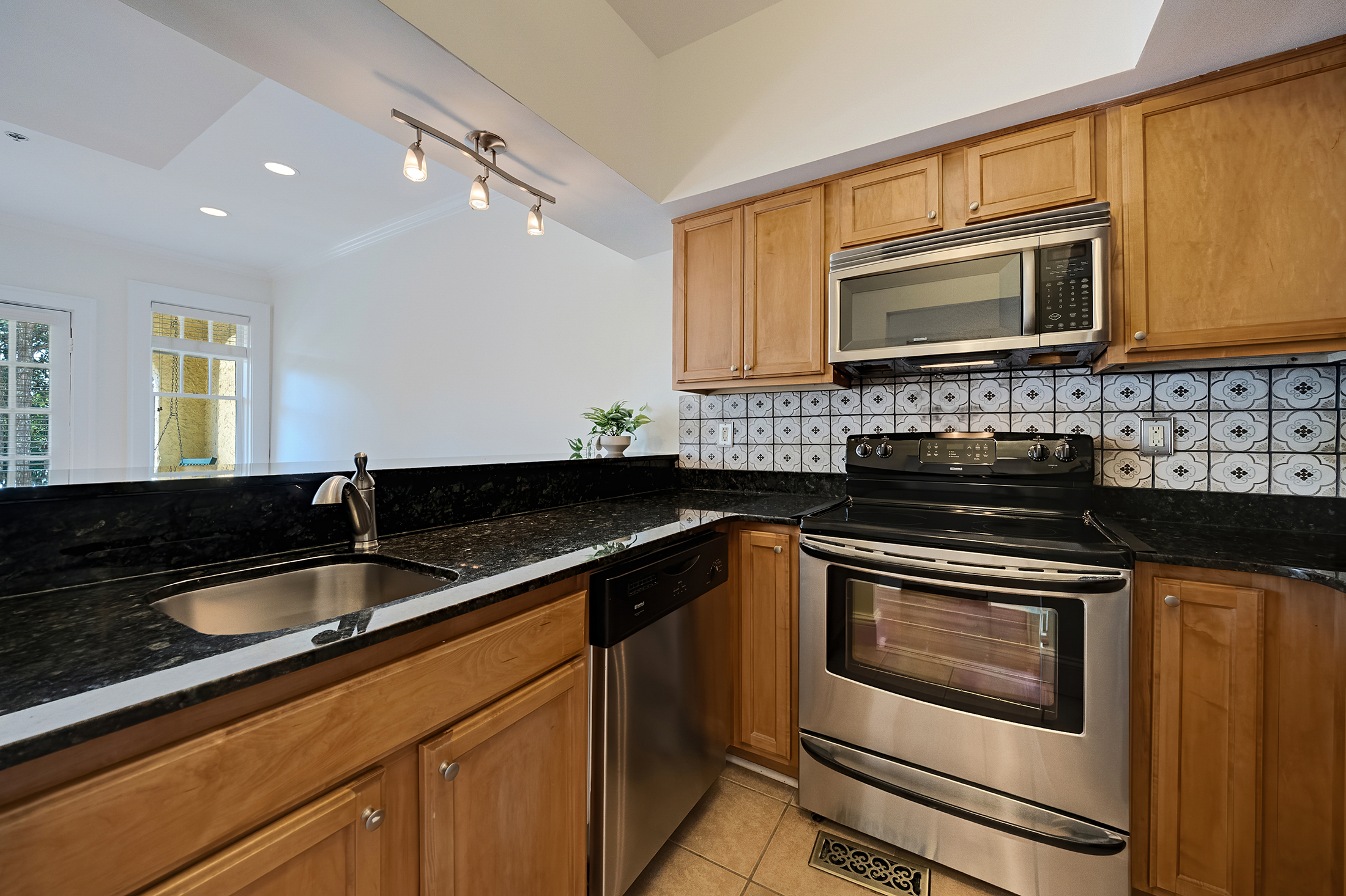  Charming Condo Set in the Iconic Alhambra Building in the Heart of Buckhead - 物件實景