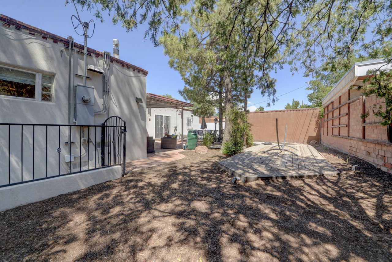 Albuquerque, New Mexico, 87108, United States, 3 Bedrooms Bedrooms, ,4 BathroomsBathrooms,Residential,For Sale,1903433