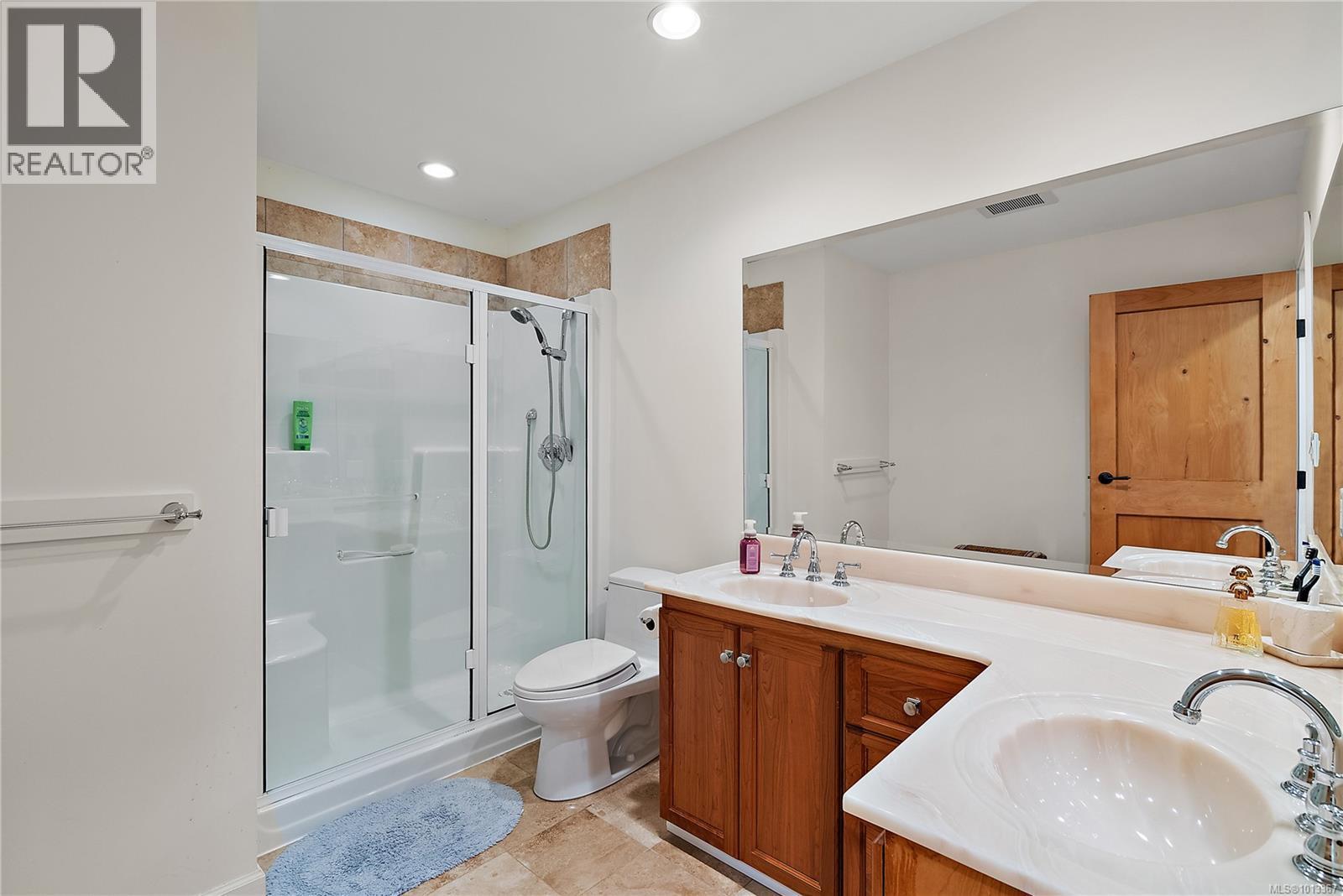 NORTH SAANICH, British Columbia, V8L 5L5, CA, 5 Bedrooms Bedrooms, ,4 BathroomsBathrooms,Residential,For Sale,1946996