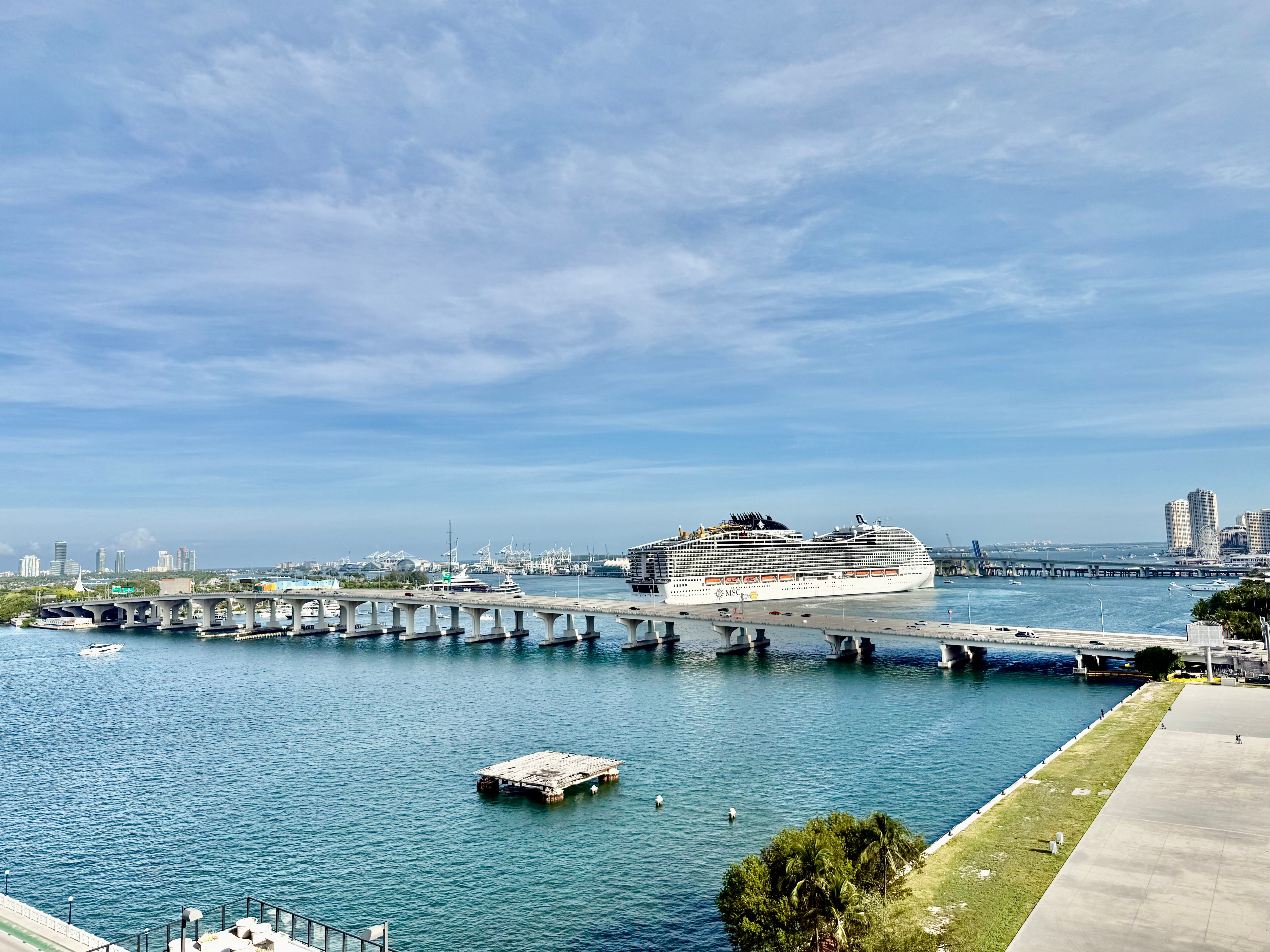  555 NE 15th St, Miami, FL, 33132 - 物件實景