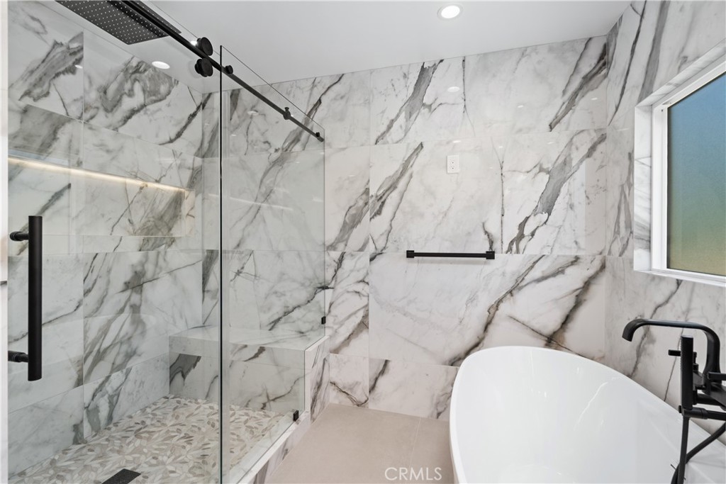 Encino, California, 91316, United States, 4 Bedrooms Bedrooms, ,3 BathroomsBathrooms,Residential,For Sale,1906863