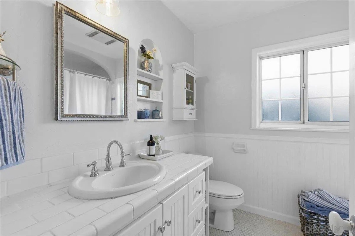 San Diego, California, 92106, United States, 3 Bedrooms Bedrooms, ,3 BathroomsBathrooms,Residential,For Sale,1991977