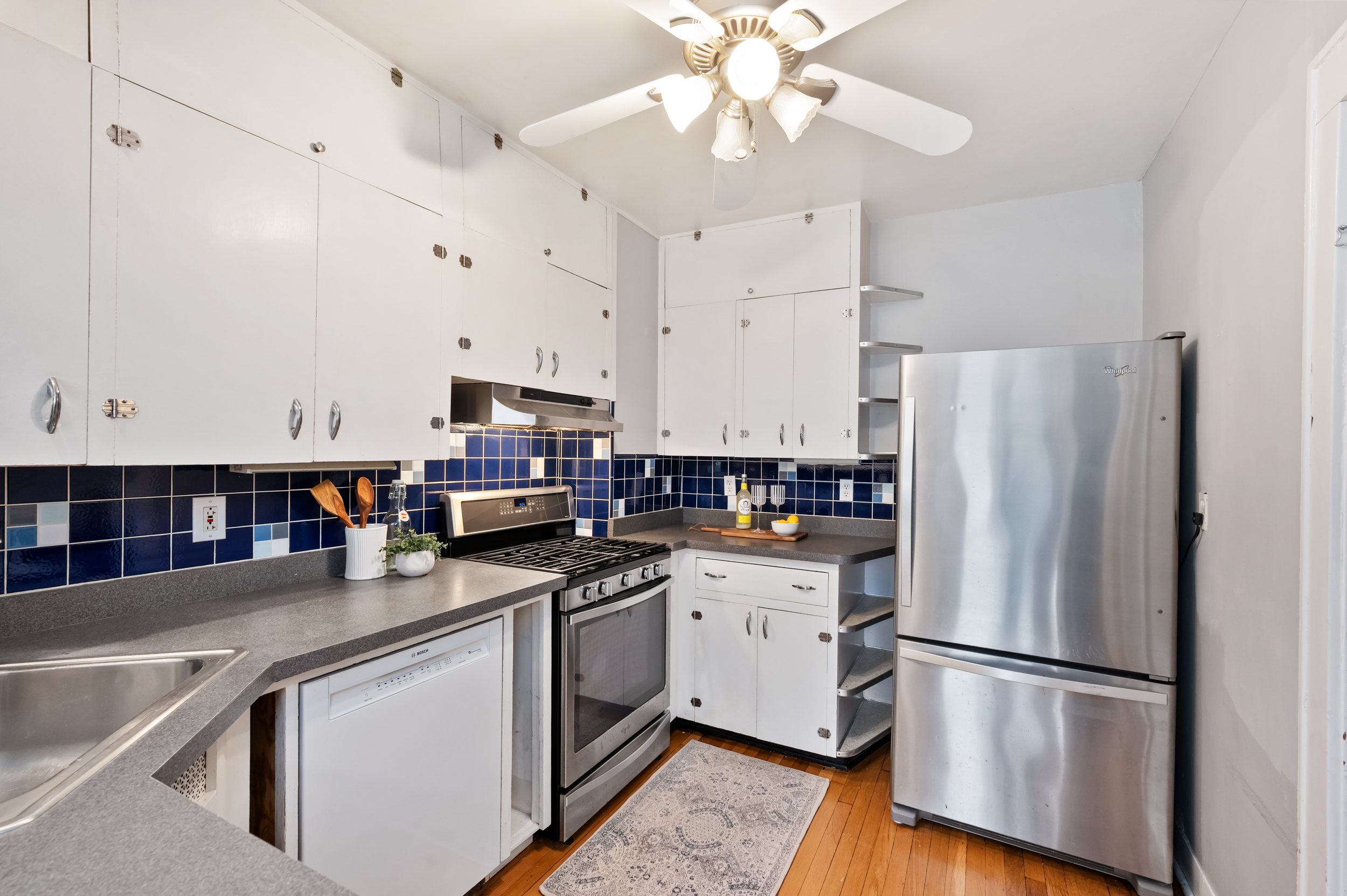  586 Celeron Street, Pittsburgh, PA 15221 - 物件實景