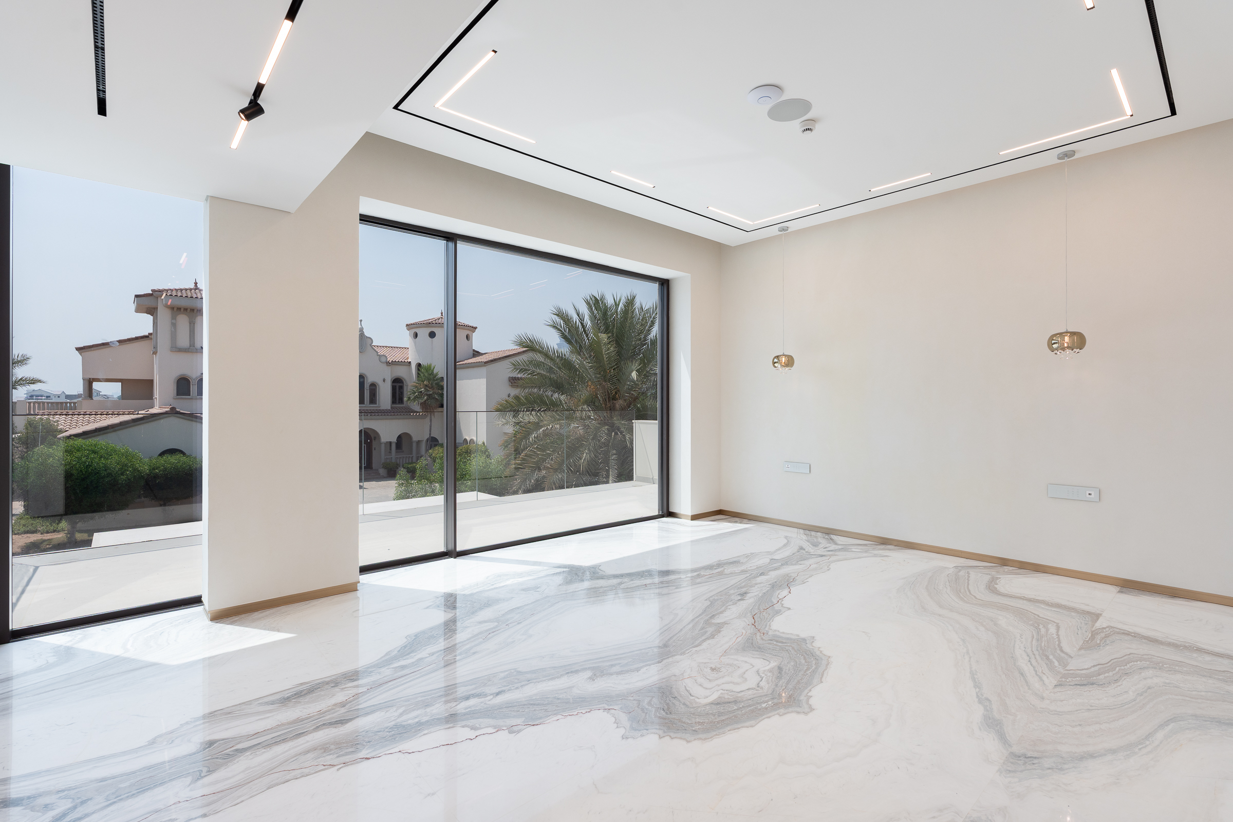  Renovated Palm Jumeirah Villa With Private Beach - 物件實景
