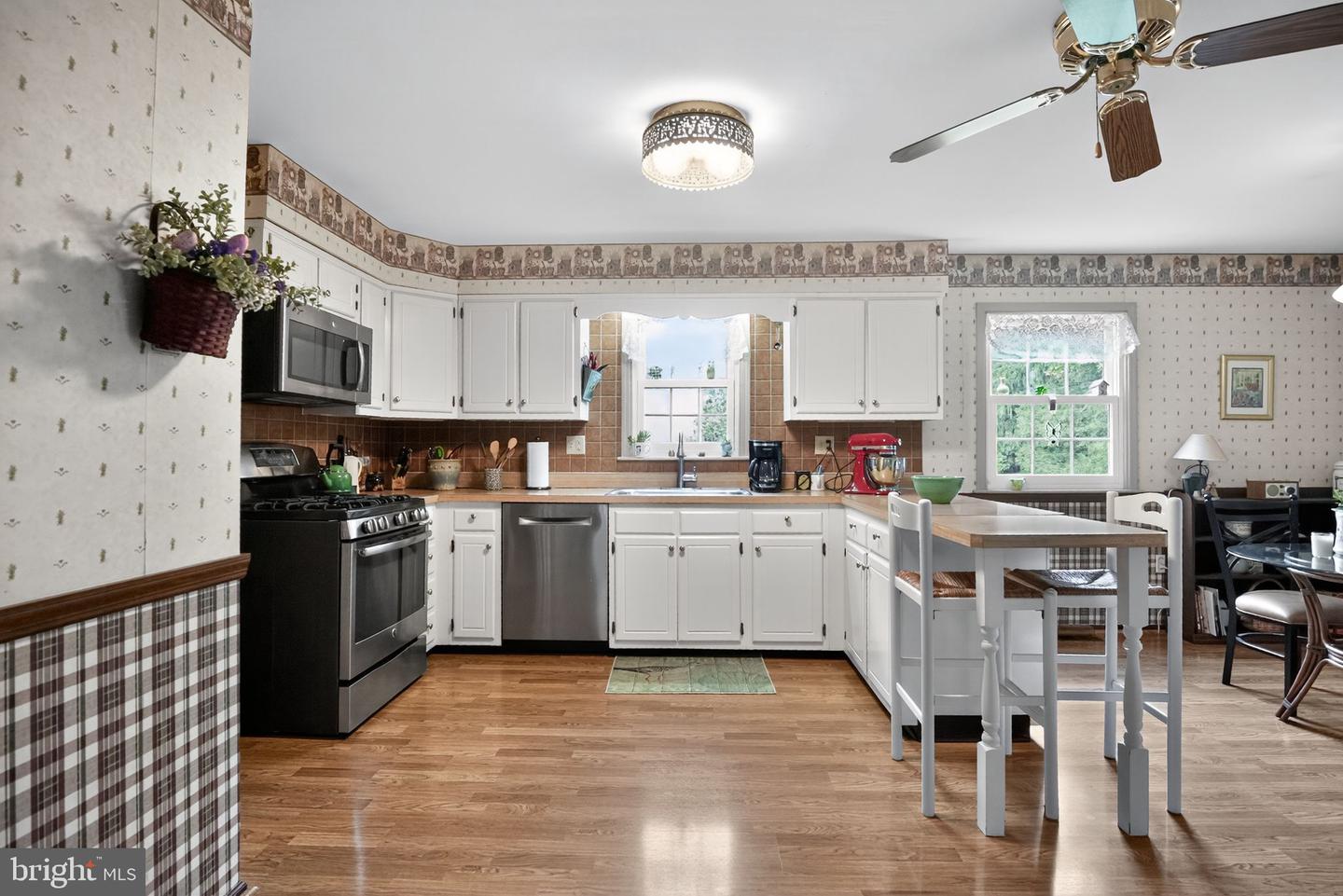 Oreland, Pennsylvania, 19075, United States, 4 Bedrooms Bedrooms, ,3 BathroomsBathrooms,Residential,For Sale,1939666