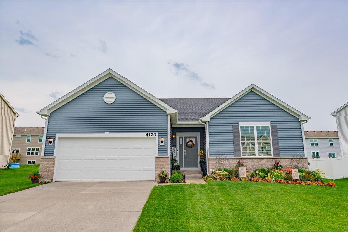 Windsor, Wisconsin, 53598, United States, 3 Bedrooms Bedrooms, ,2 BathroomsBathrooms,Residential,For Sale,1915836