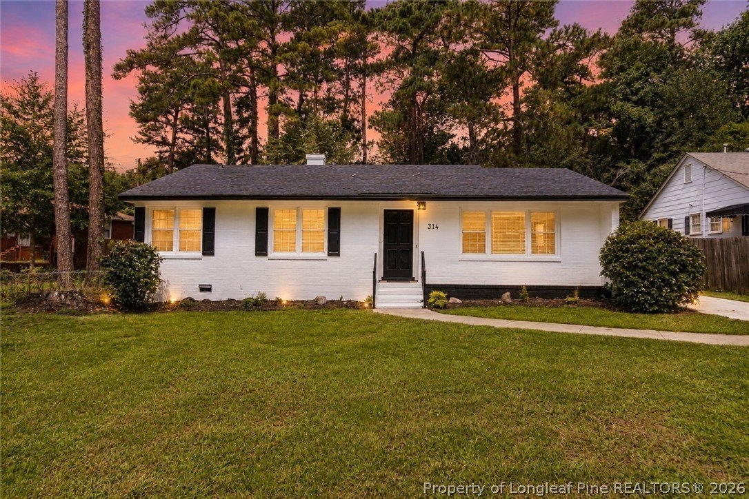Parkview Ave, Fayetteville, NC 28305