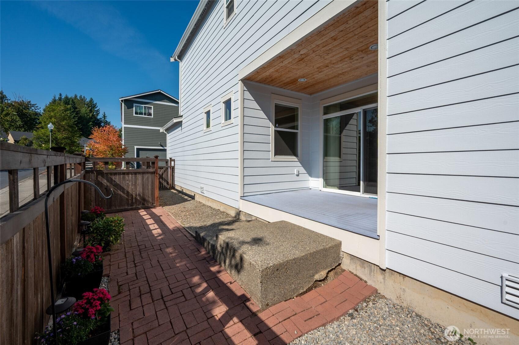 AUBURN, Washington, 98092, United States, 4 Bedrooms Bedrooms, ,3 BathroomsBathrooms,Residential,For Sale,1954954