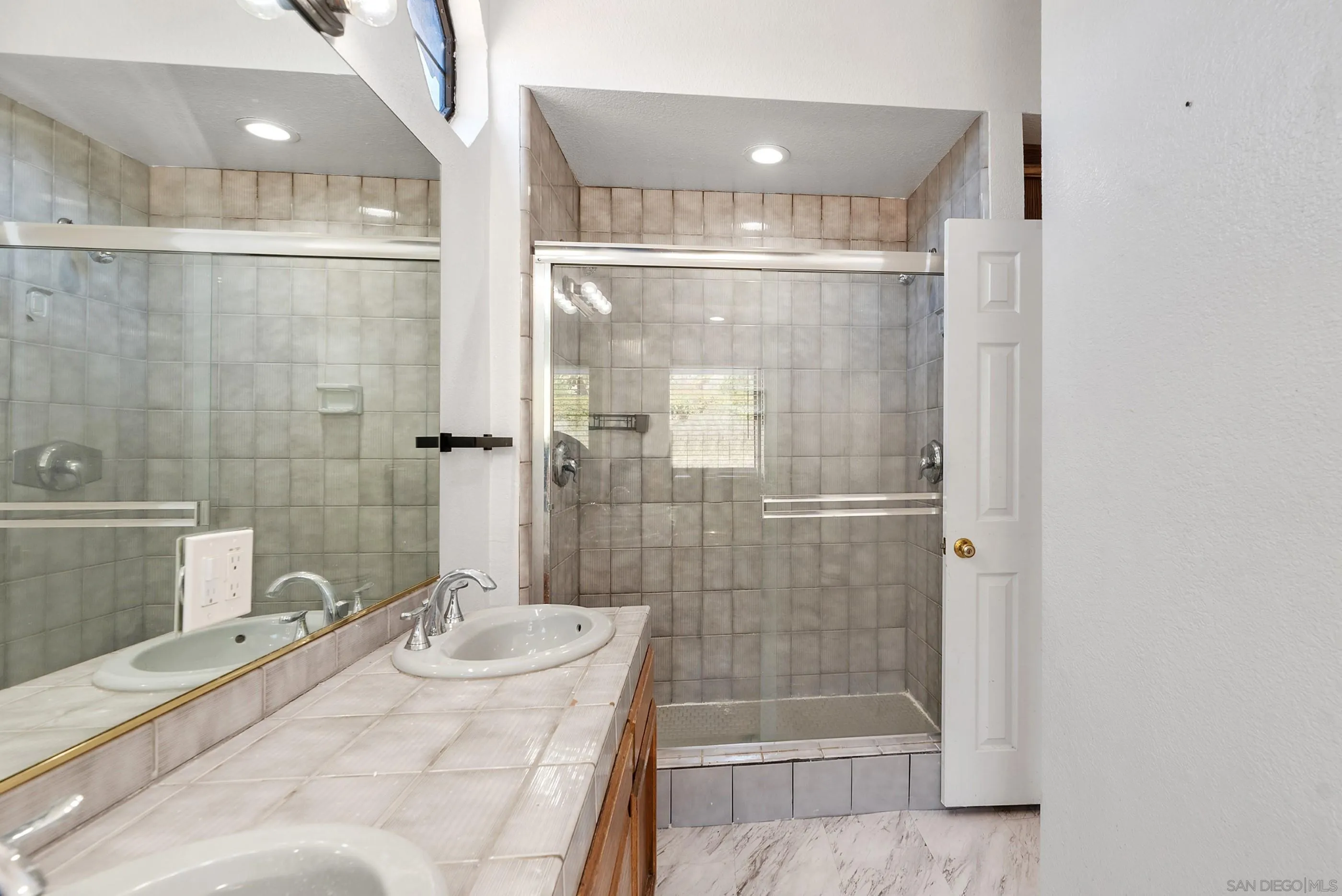 Ramona, California, 92065, United States, 4 Bedrooms Bedrooms, ,3 BathroomsBathrooms,Residential,For Sale,1985342