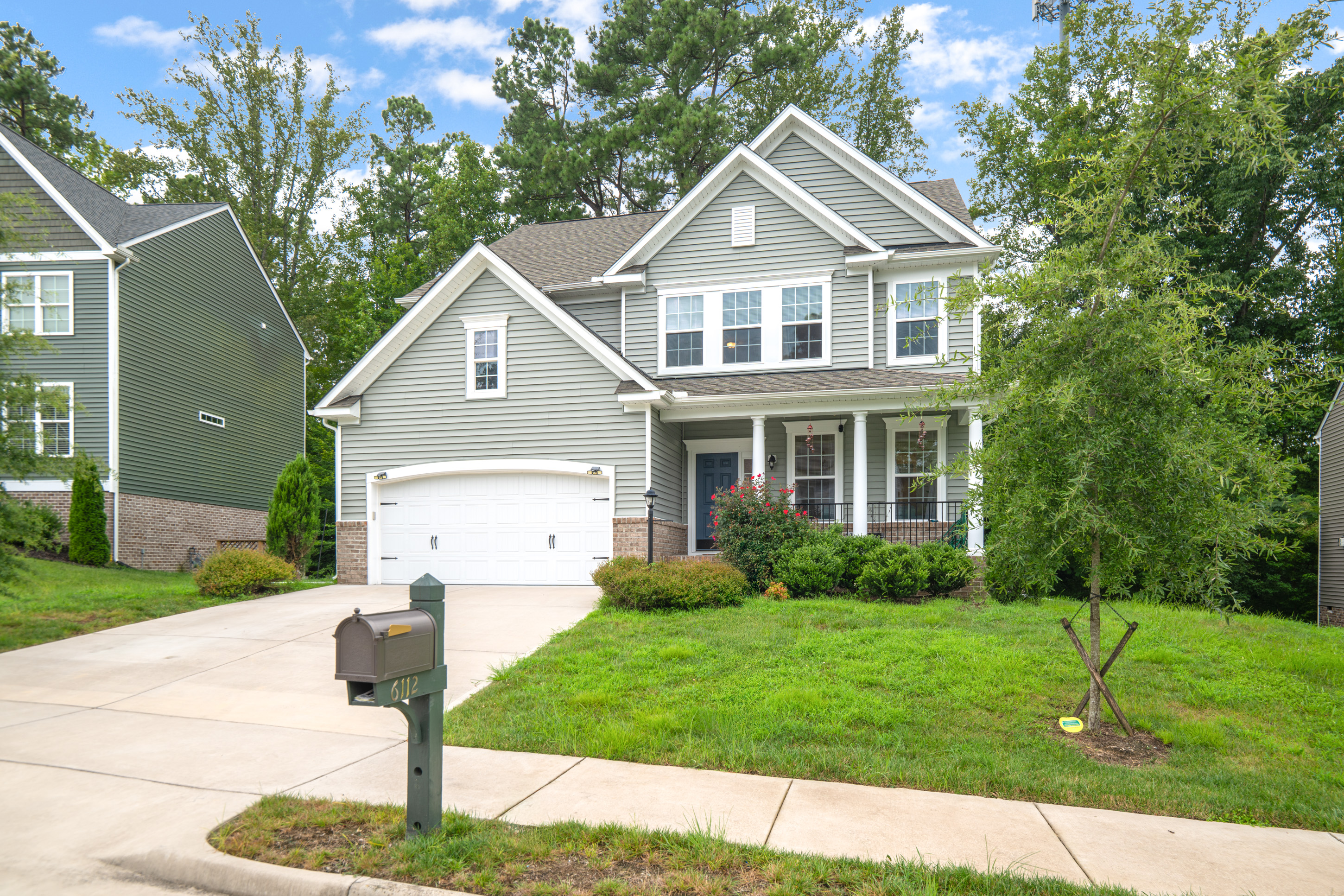 Moseley, Virginia, 23120, United States, 5 Bedrooms Bedrooms, ,3 BathroomsBathrooms,Residential,For Sale,1915307