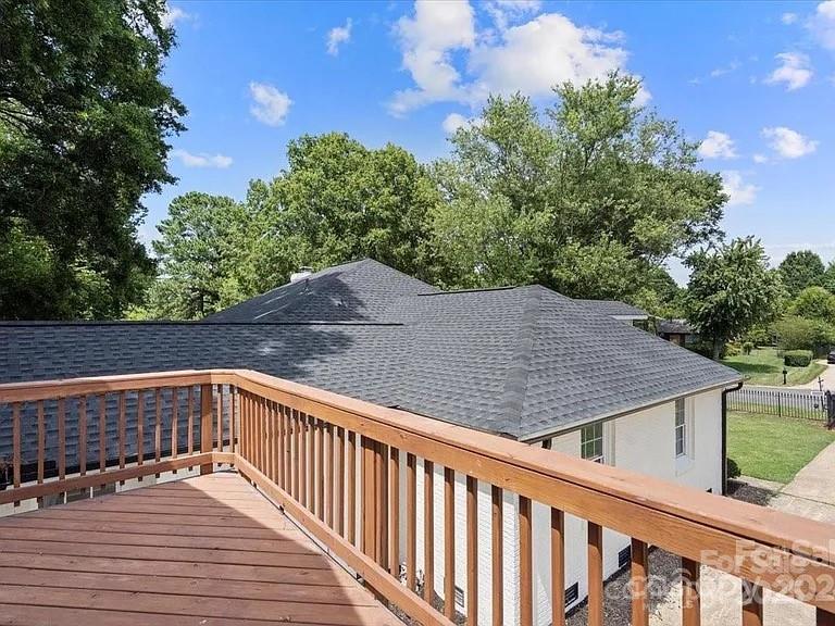 Matthews, North Carolina, 28105, United States, 5 Bedrooms Bedrooms, ,4 BathroomsBathrooms,Residential,For Sale,2003346