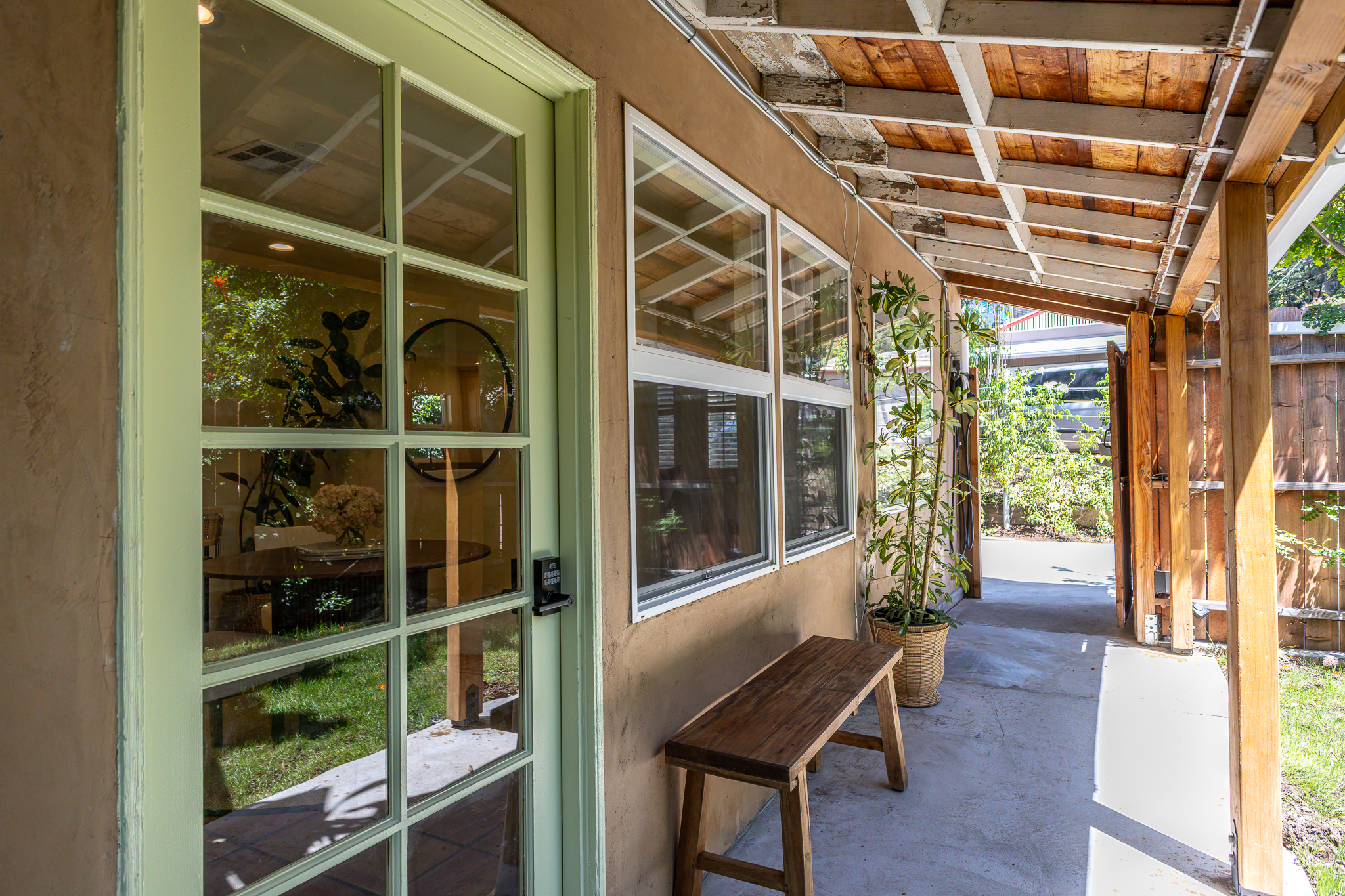  927 Pine Grove Ave - 物件實景