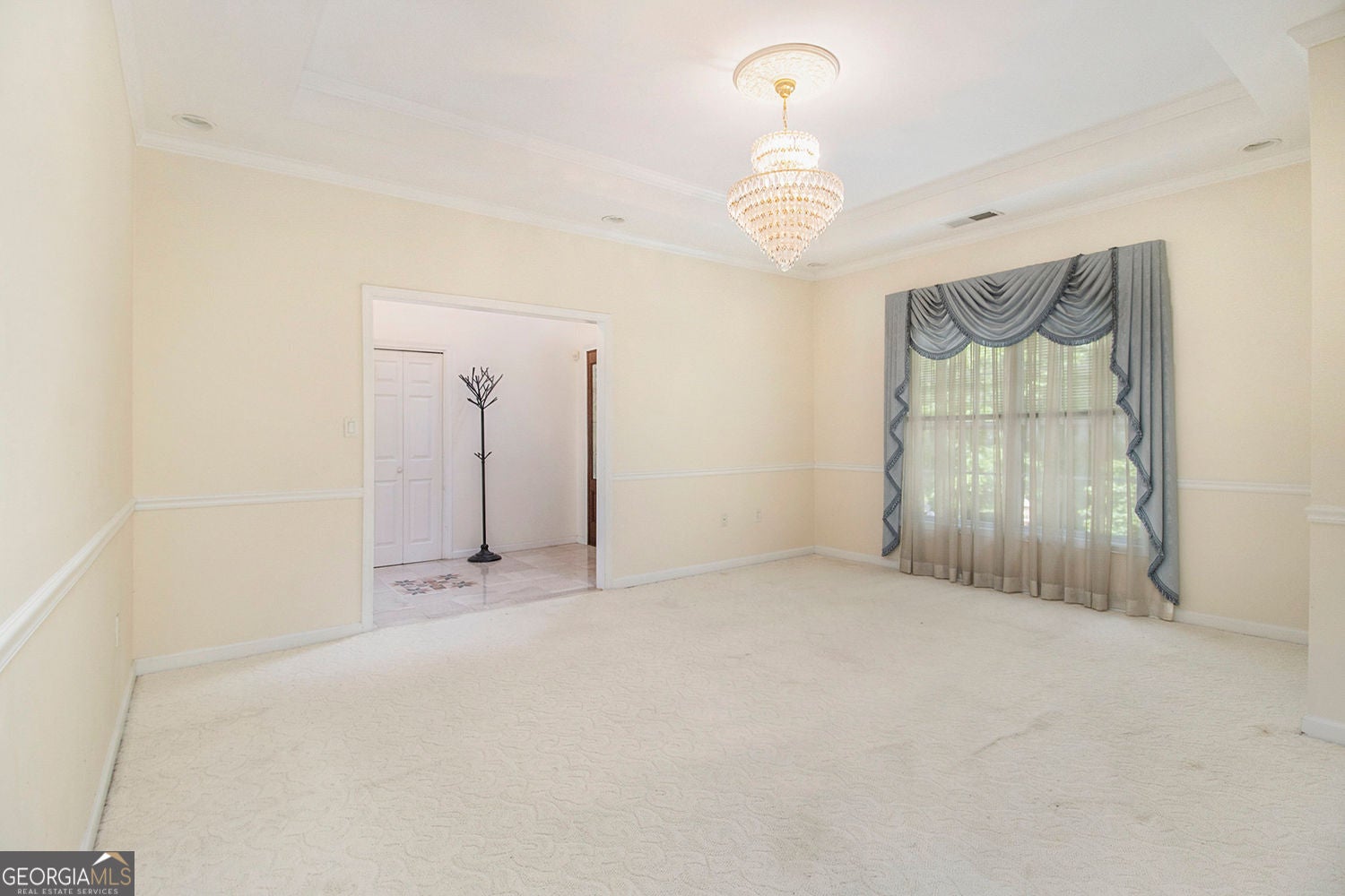 Atlanta, Georgia, 30331, United States, 5 Bedrooms Bedrooms, ,4 BathroomsBathrooms,Residential,For Sale,1908174
