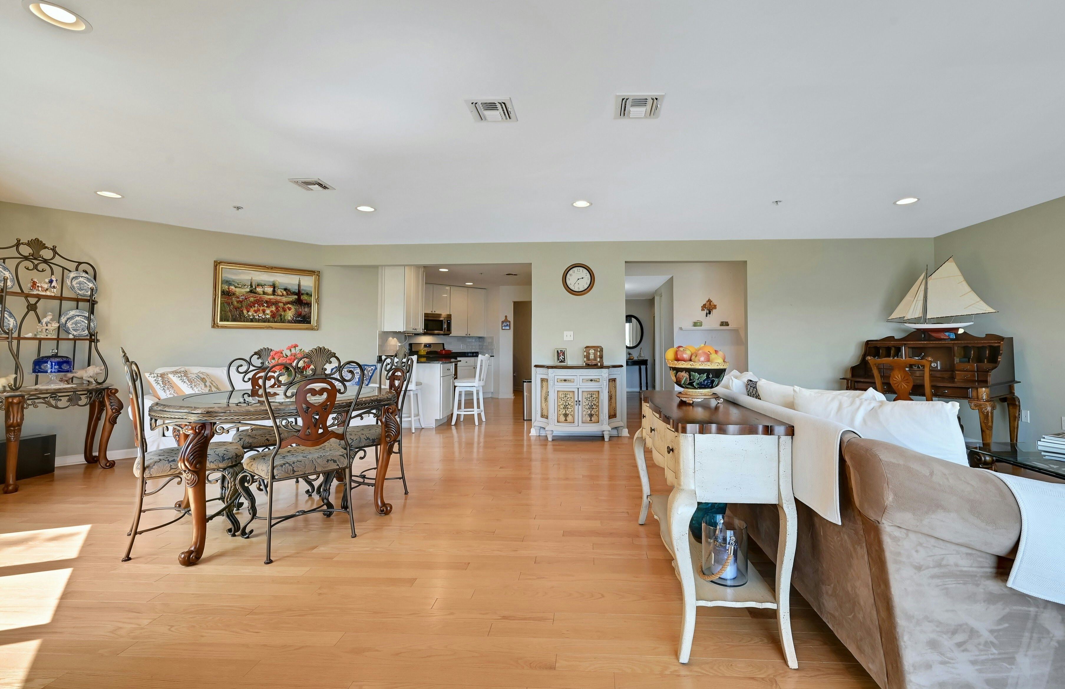  45 Legend Hills Drive, Edgewater, NJ 07020 - 物件實景