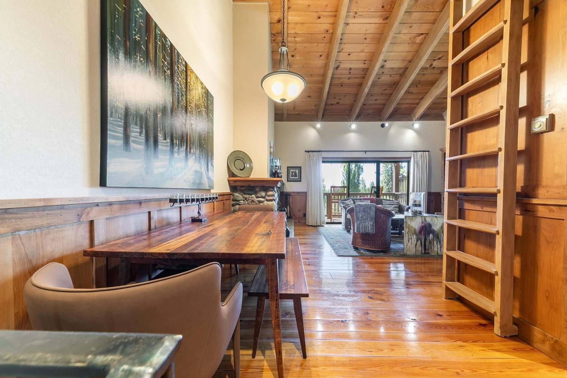  Rare Custom Lakeview Condominium Shows like a Model Home - 物件實景
