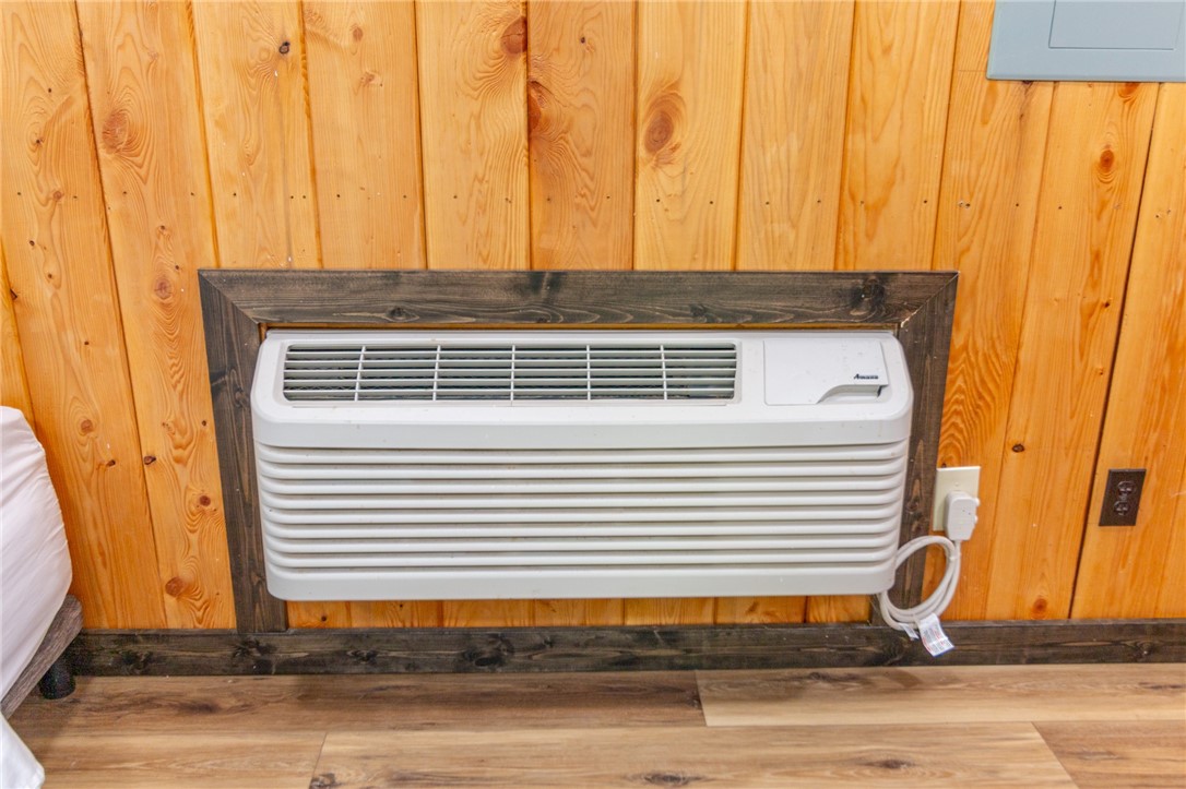 Jamestown, Pennsylvania, 16134, United States, 4 Bedrooms Bedrooms, ,3 BathroomsBathrooms,Residential,For Sale,1998073