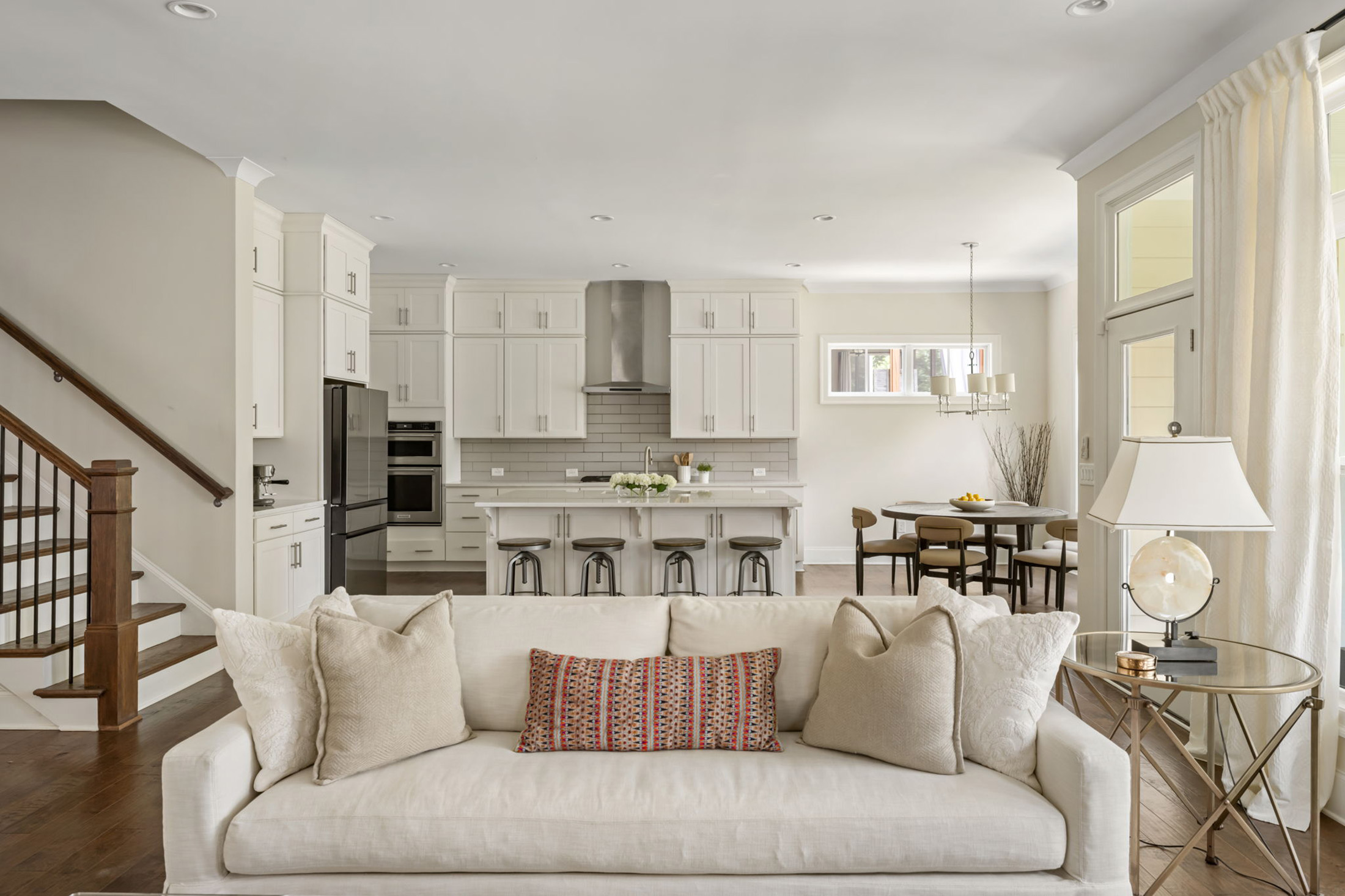  Sophisticated Design and Exceptional Convenience in Alpharetta - 物件實景